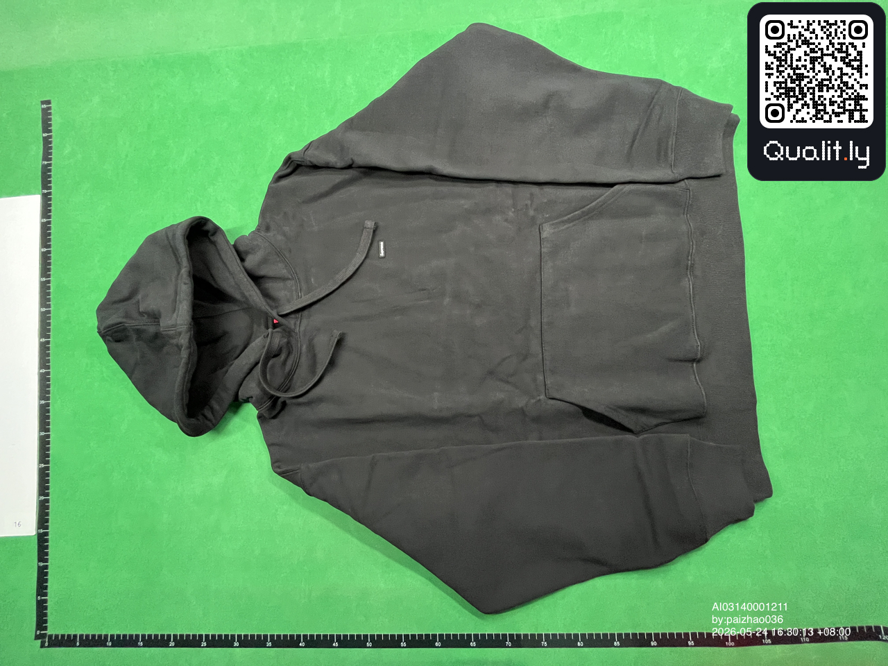 Hoodie QC photo 2 of 10