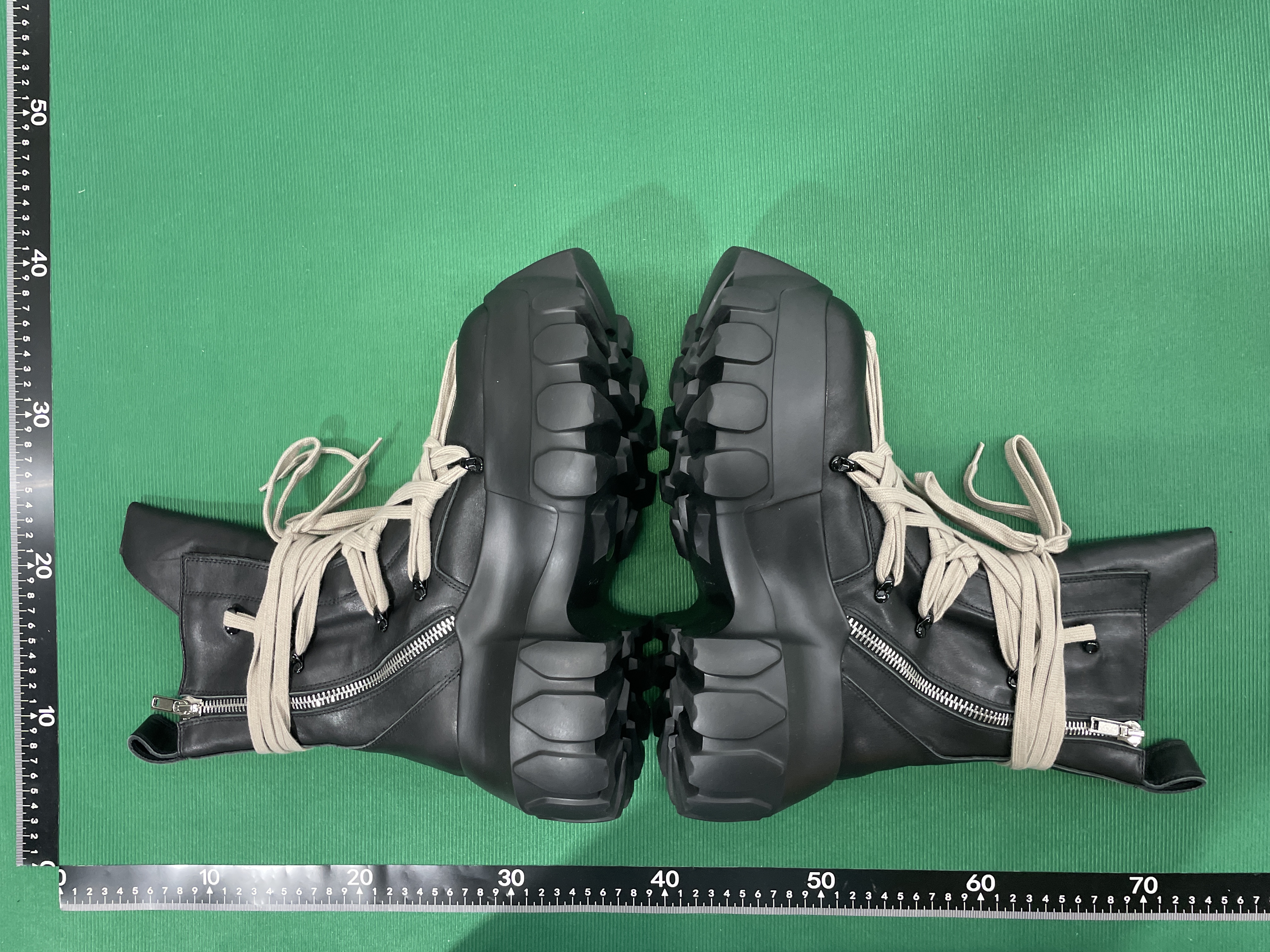 Buty za kostkę — zdjęcie QC 1 z 6