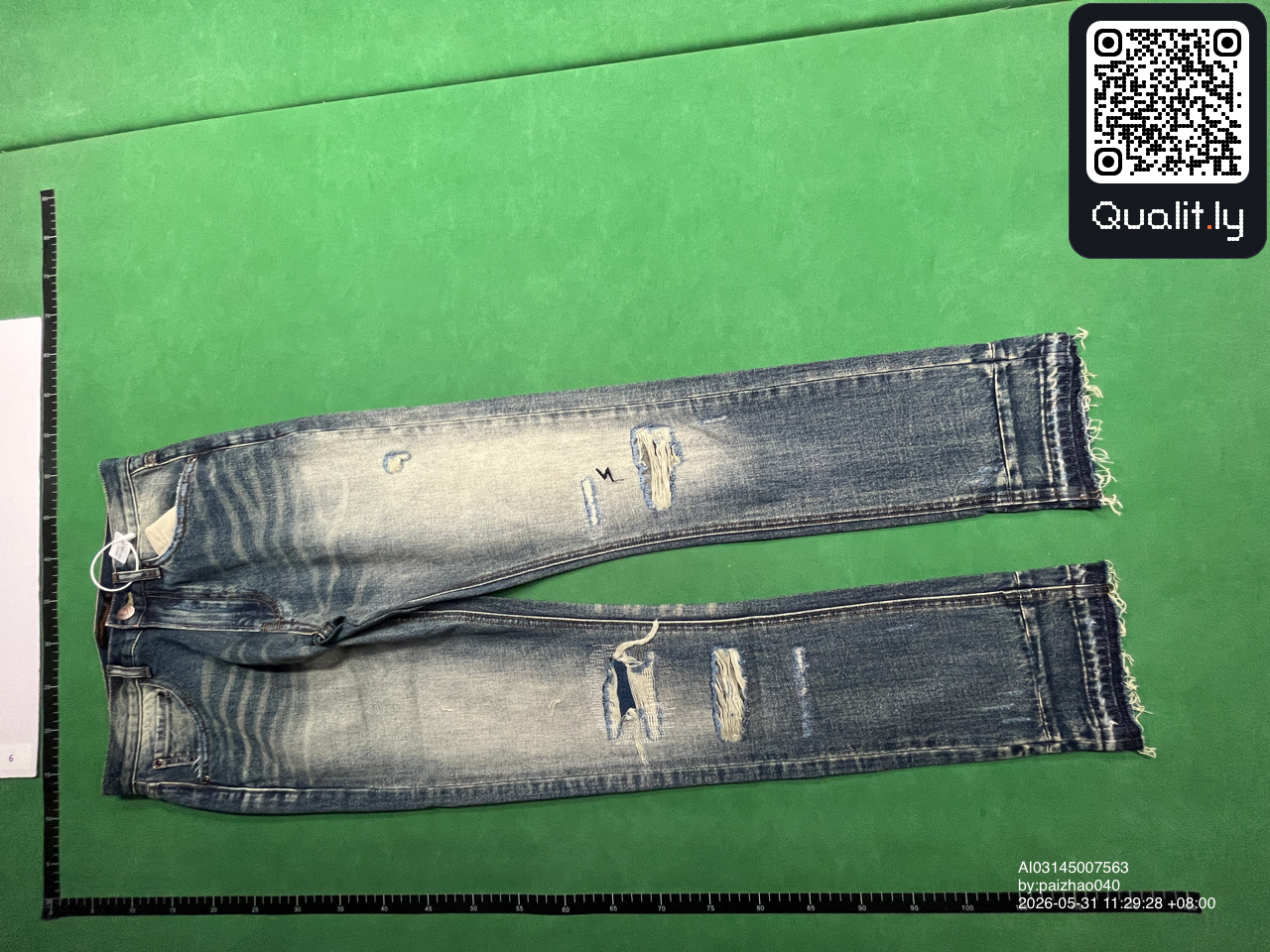 Jeans — QC-Foto 3 von 18