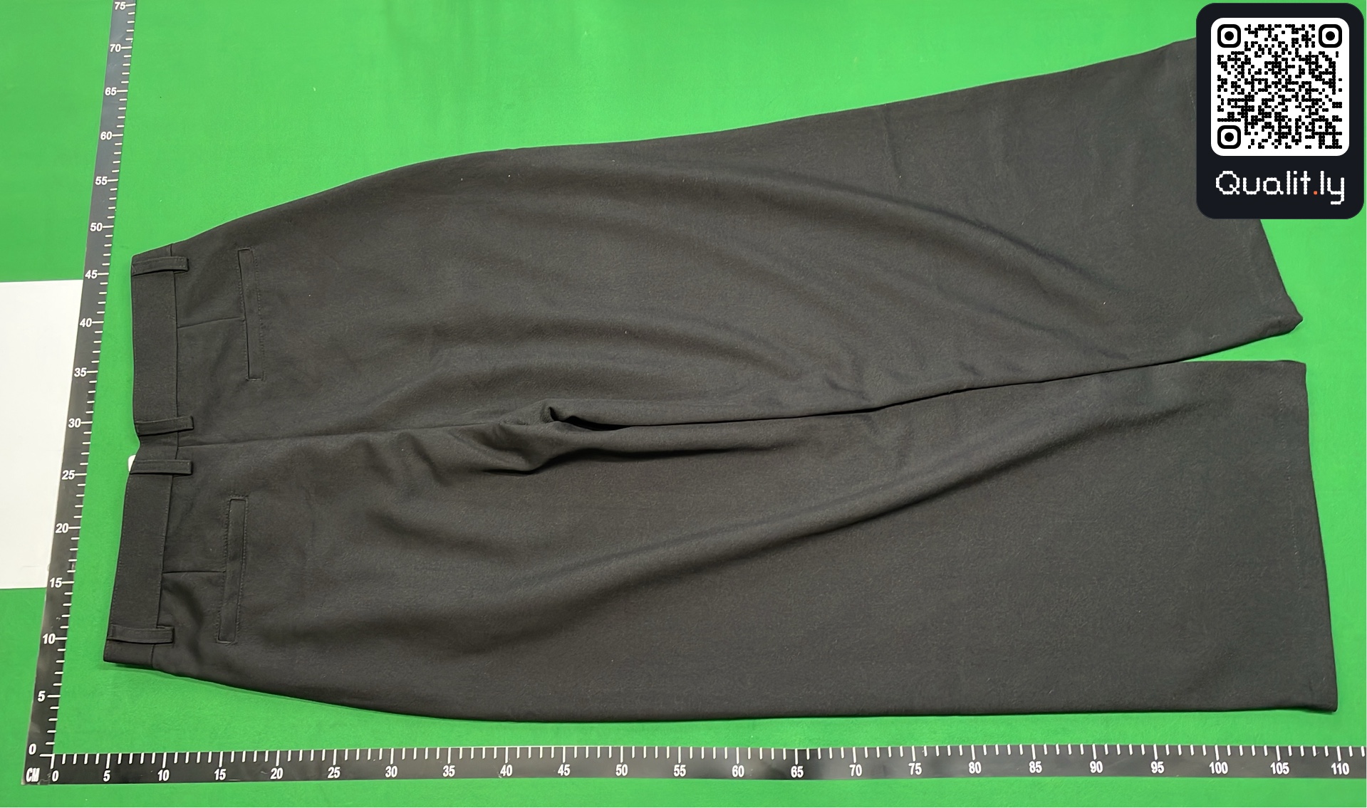 Pantalon — photo QC 3 sur 4