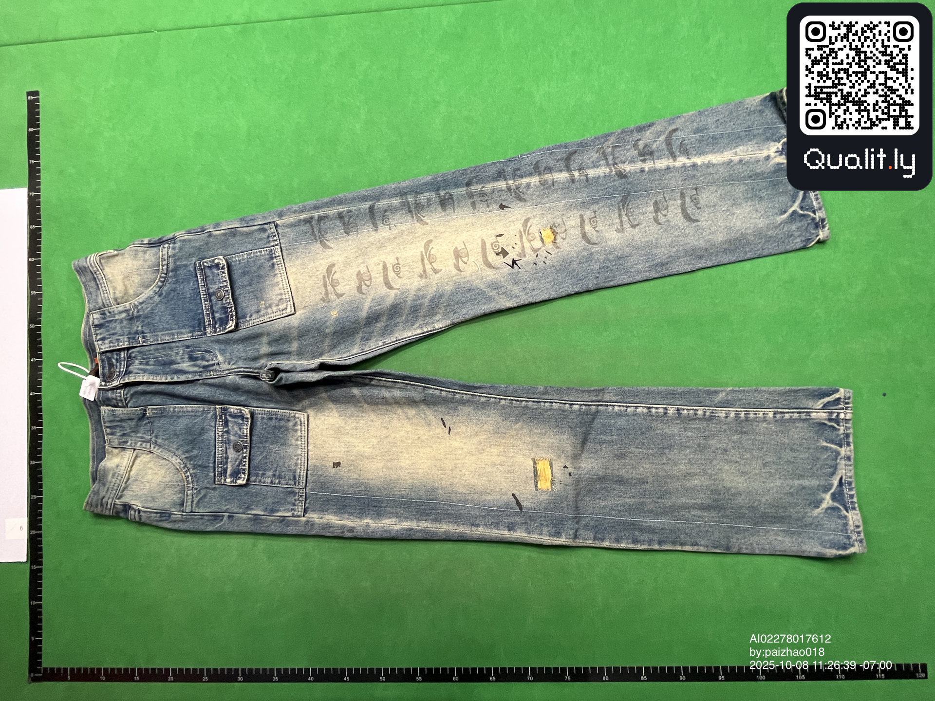 Jeans — QC-foto 3 av 30