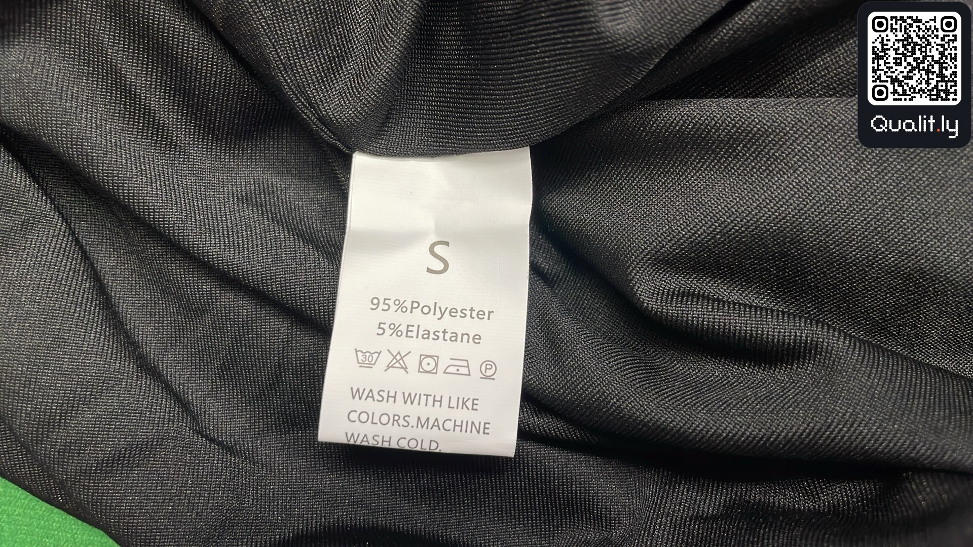 Camiseta — foto QC 1 de 4