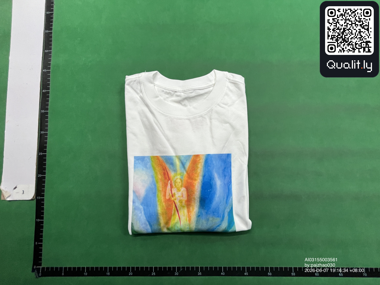 T-shirt — foto QC 1 di 7