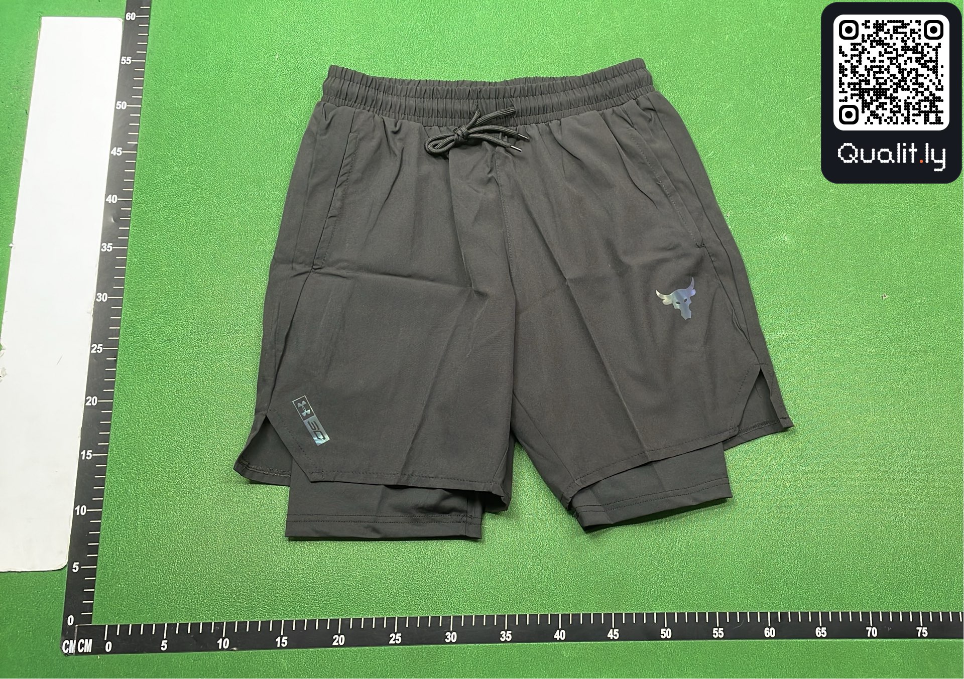 短裤 QC 照片 2 / 8