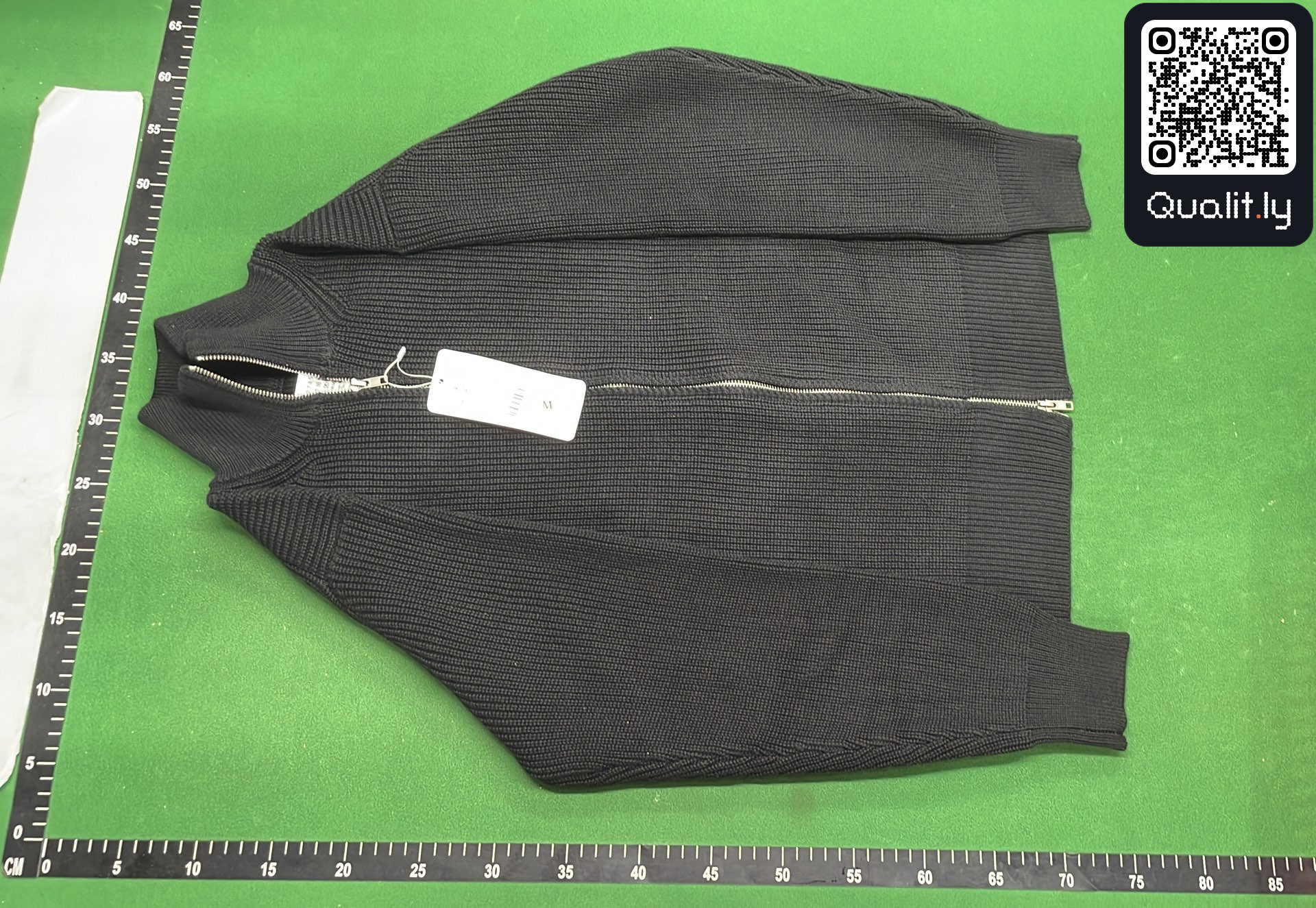 Sweater QC photo 2 of 111