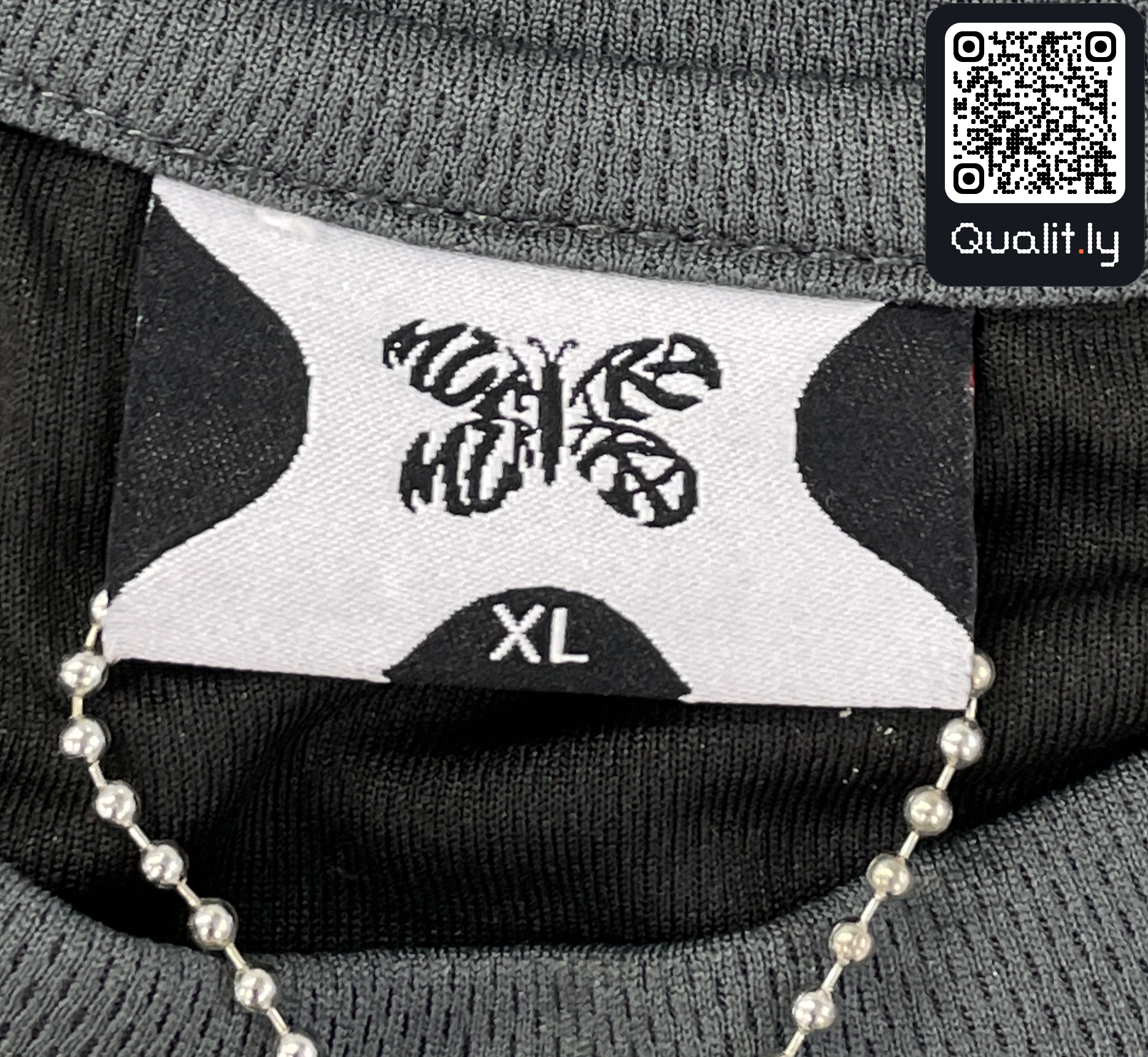 T-shirt — foto QC 2 di 22
