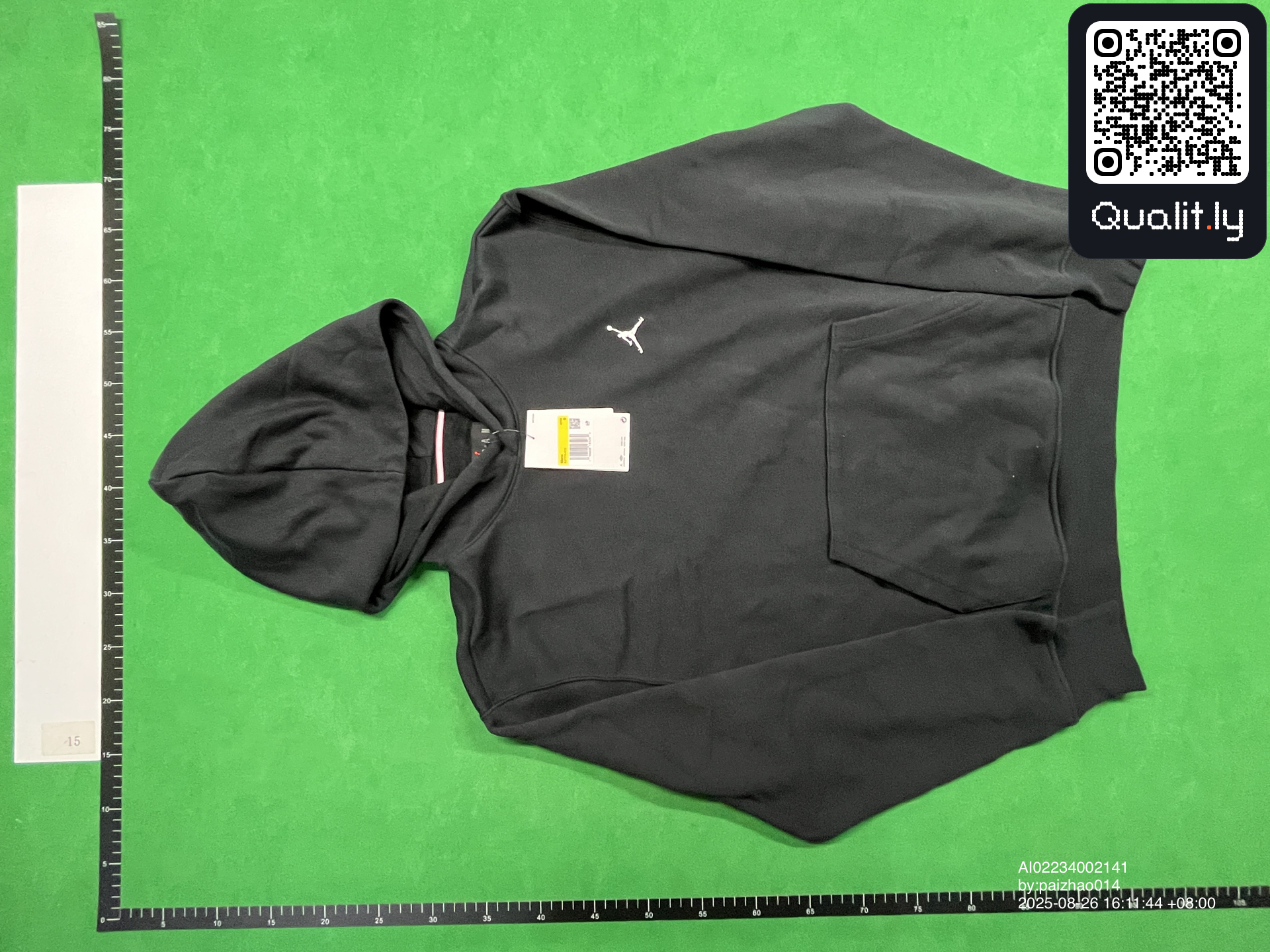 Hoodie — QC-foto 3 van 8