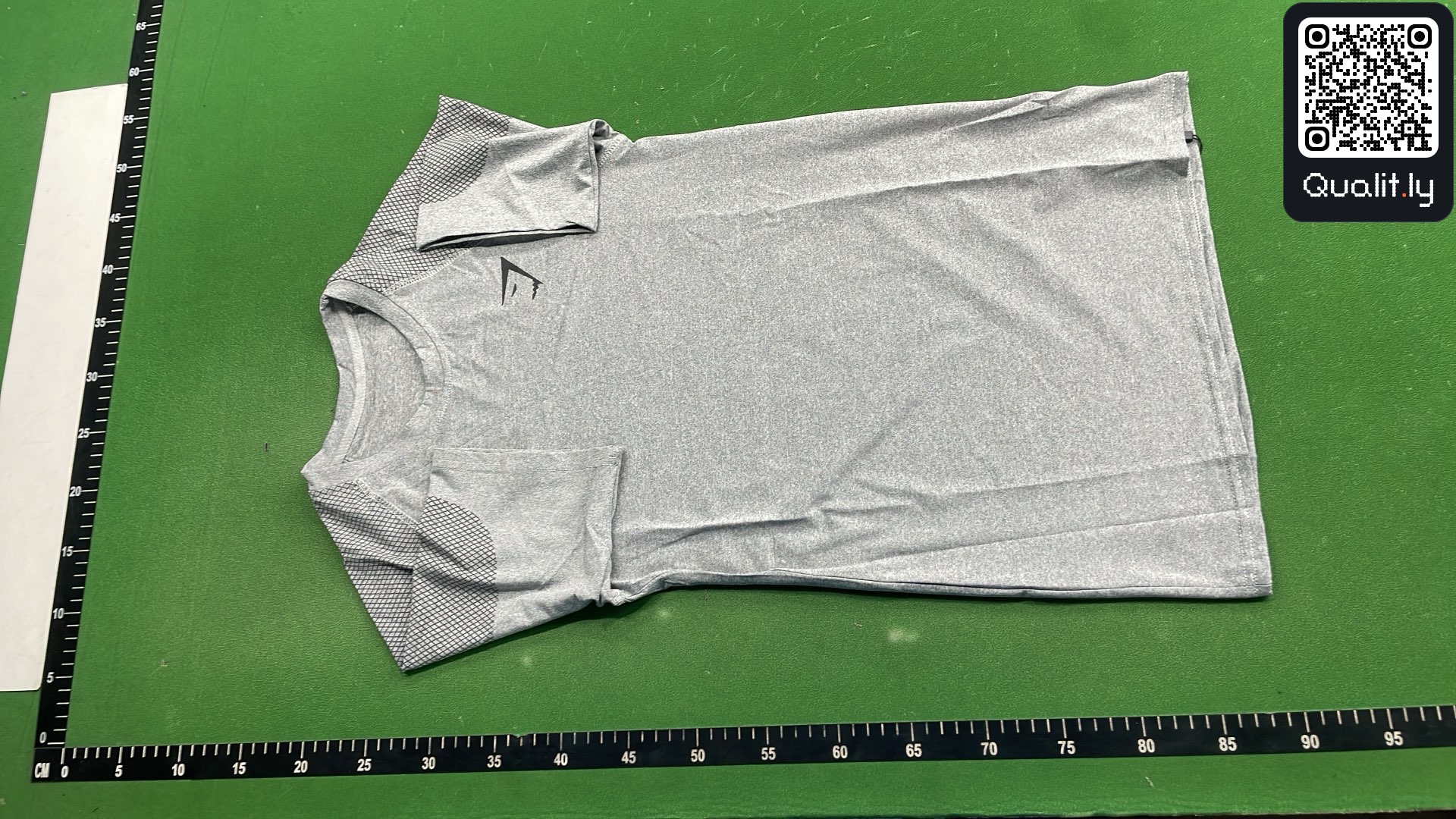 T恤 QC 照片 2 / 4