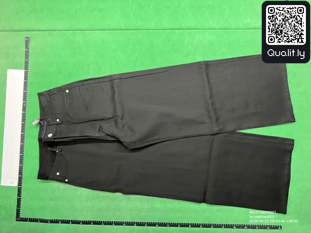 Pantaloni — foto QC 1 di 38