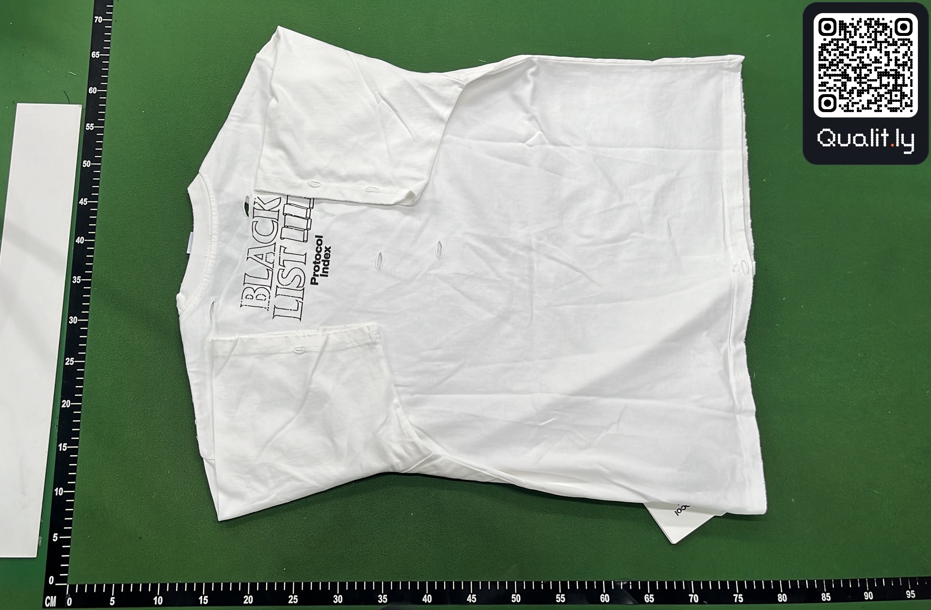 T-shirt — photo QC 3 sur 8