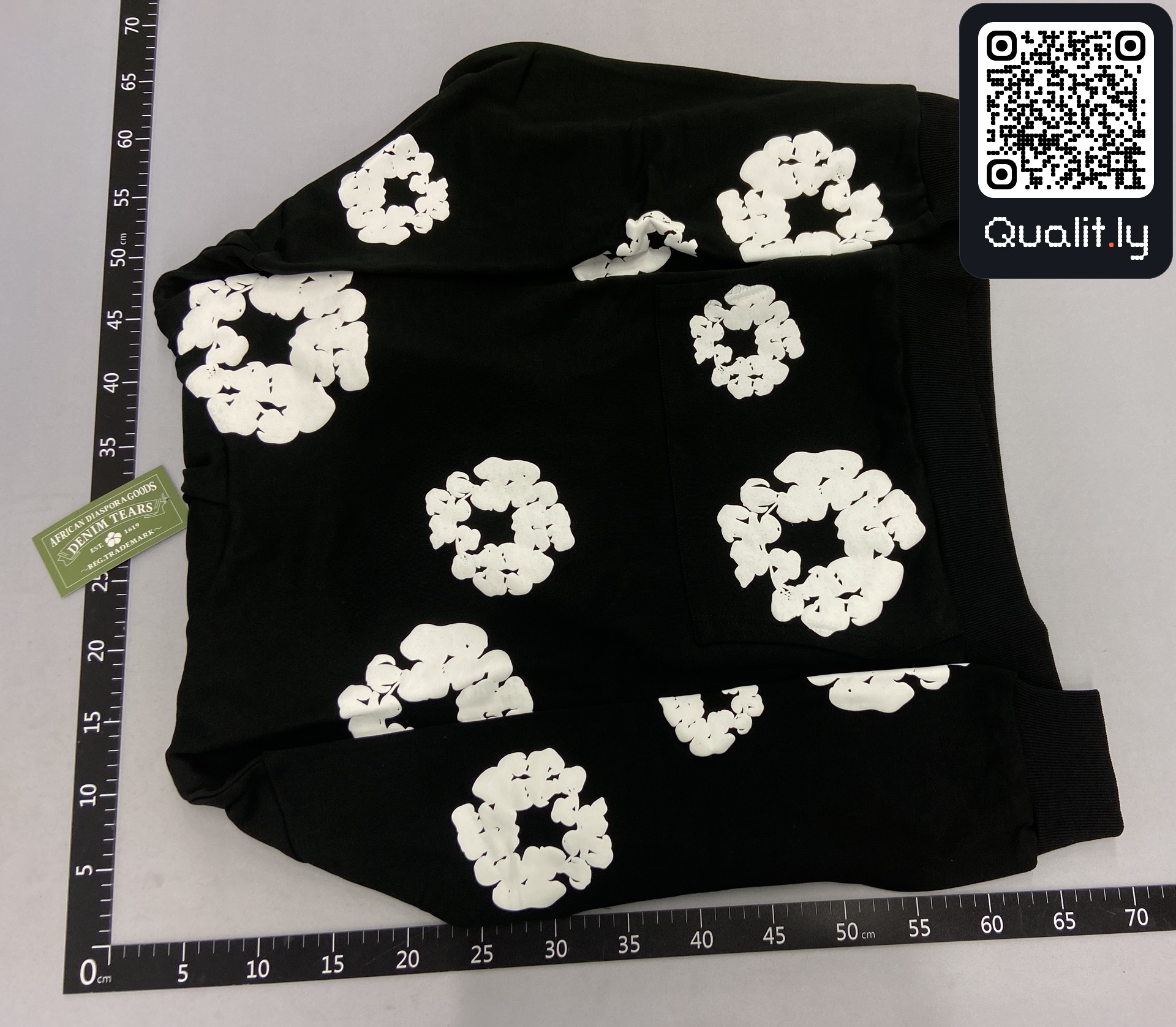 Hoodie — QC-Foto 3 von 50