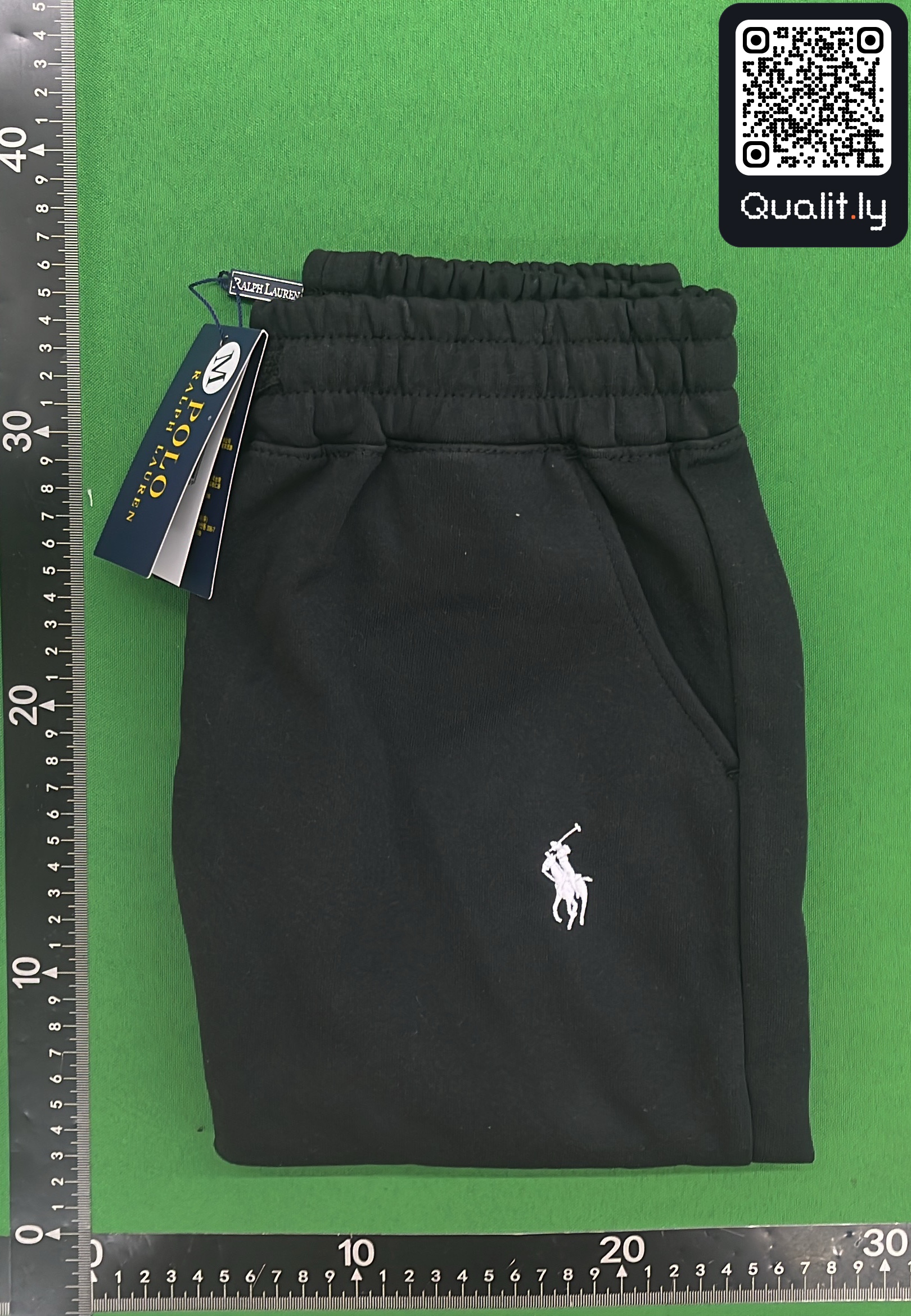 Shorts QC photo 1 of 36