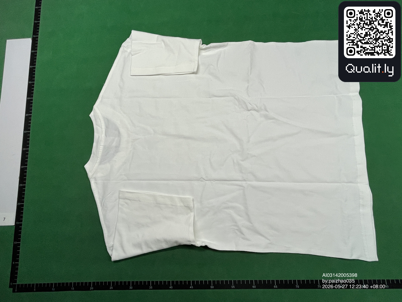 T-Shirt — QC-Foto 2 von 10