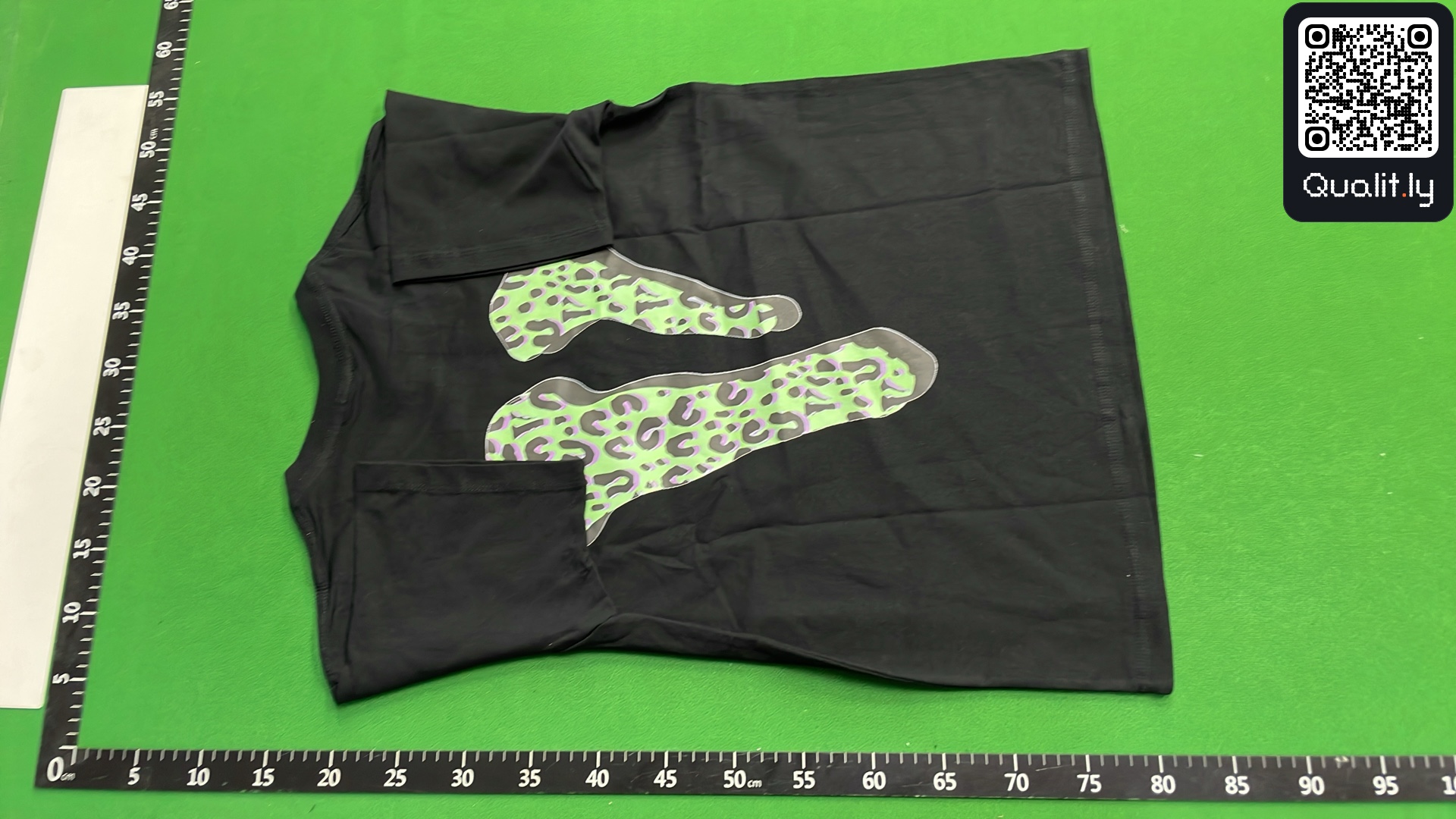 T-shirt — foto QC 3 di 16