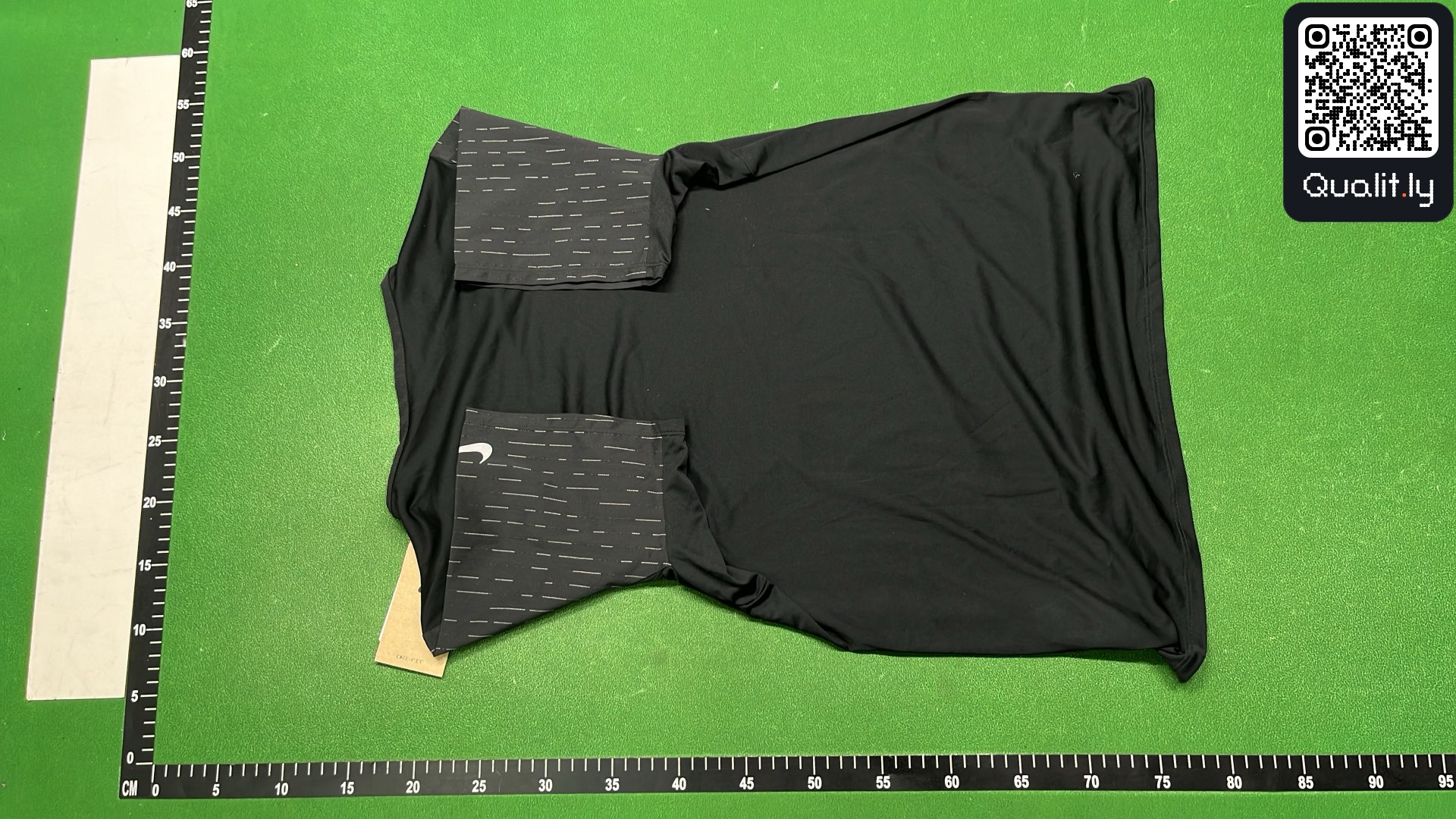 Camiseta — foto QC 3 de 4