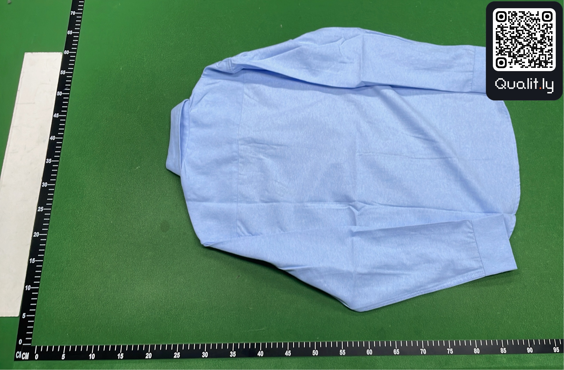 Foto QC 3 di 19