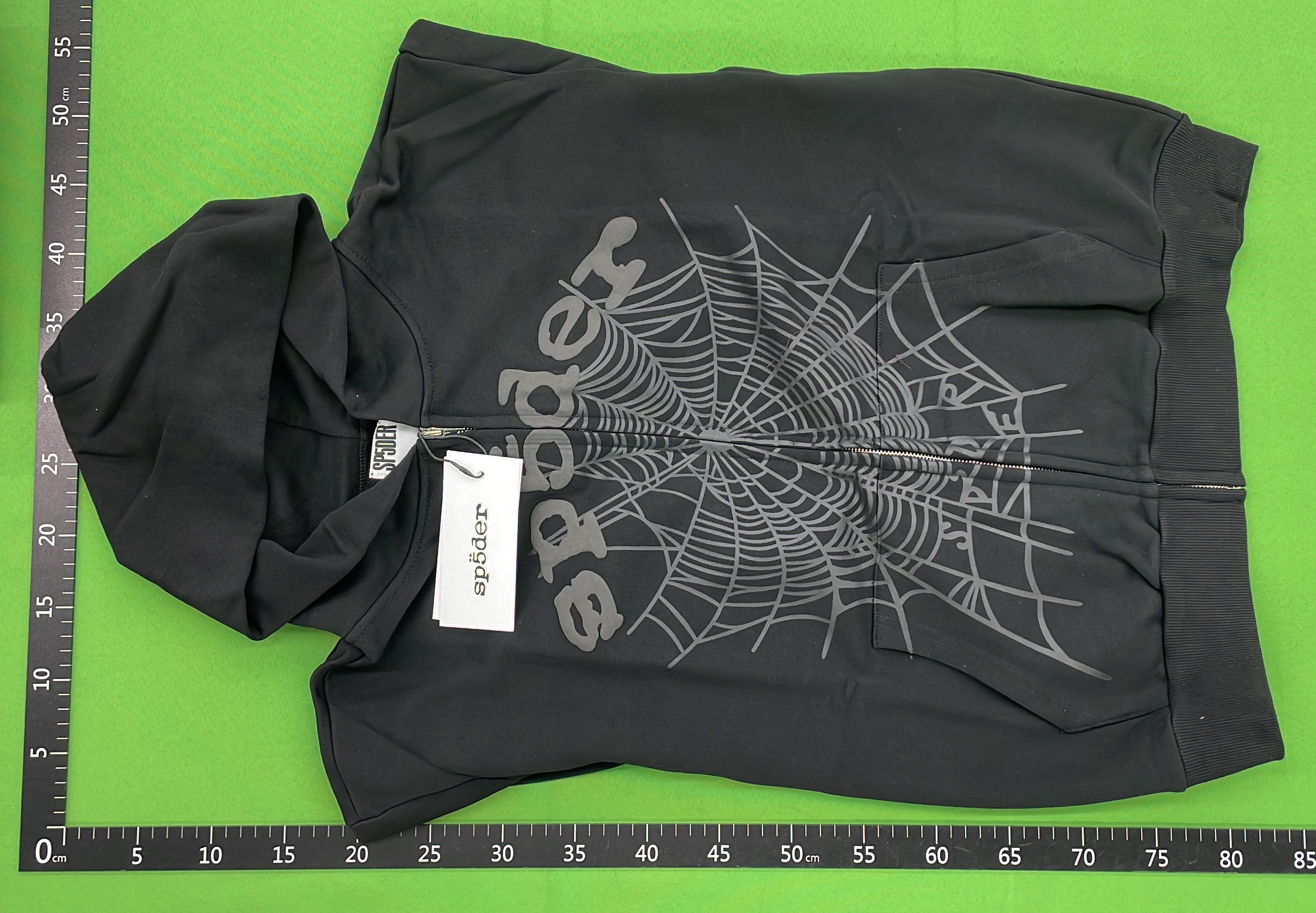 Hoodie — QC-Foto 3 von 86