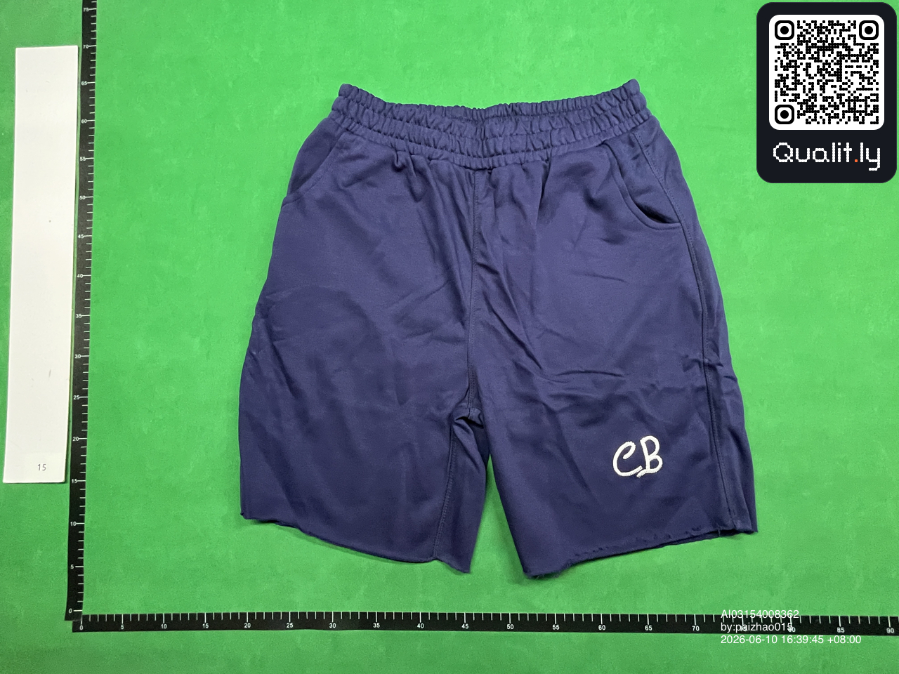 Pantaloni scurți — fotografie QC 3 din 90
