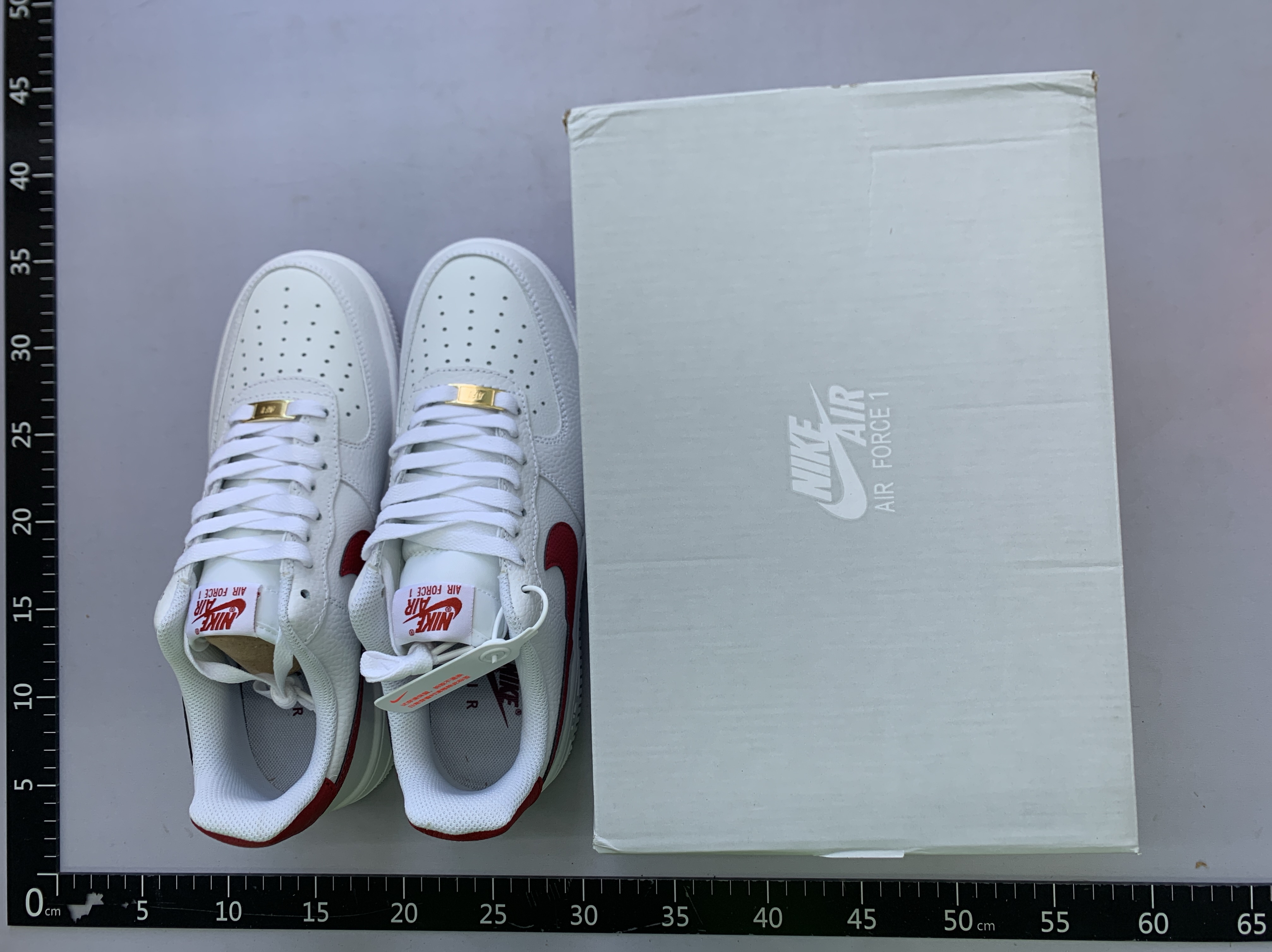 Sneakers — foto QC 1 di 6