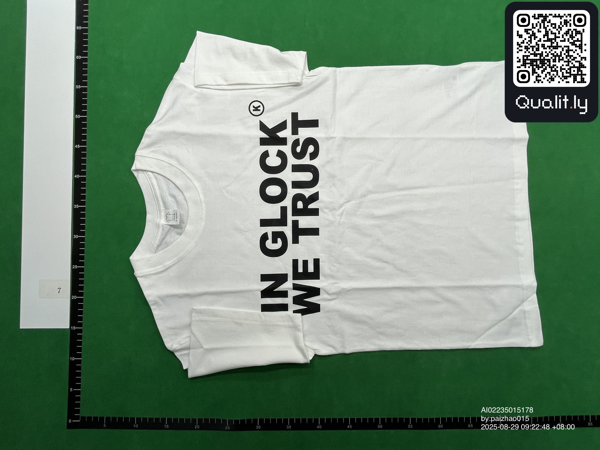 T-Shirt — QC-Foto 3 von 4