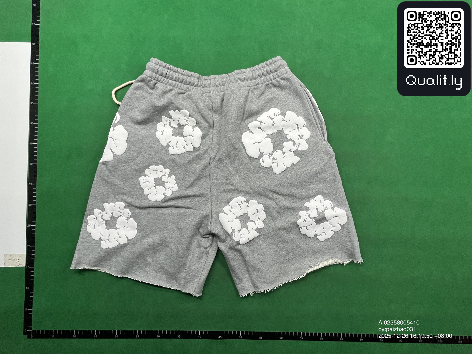 Bluza z kapturem — zdjęcie QC 3 z 86