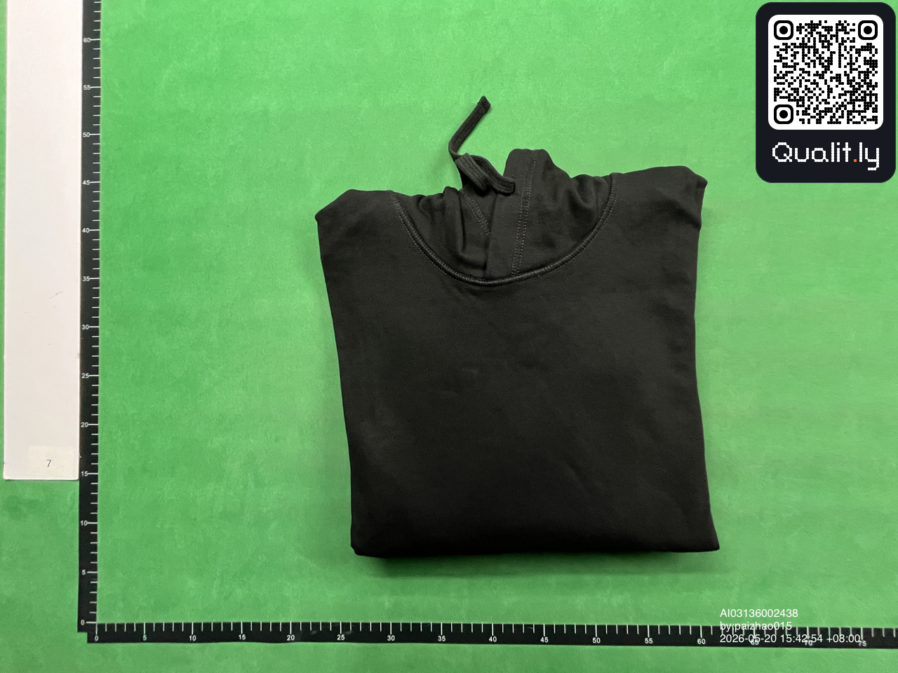 Hoodie — QC-foto 1 av 4
