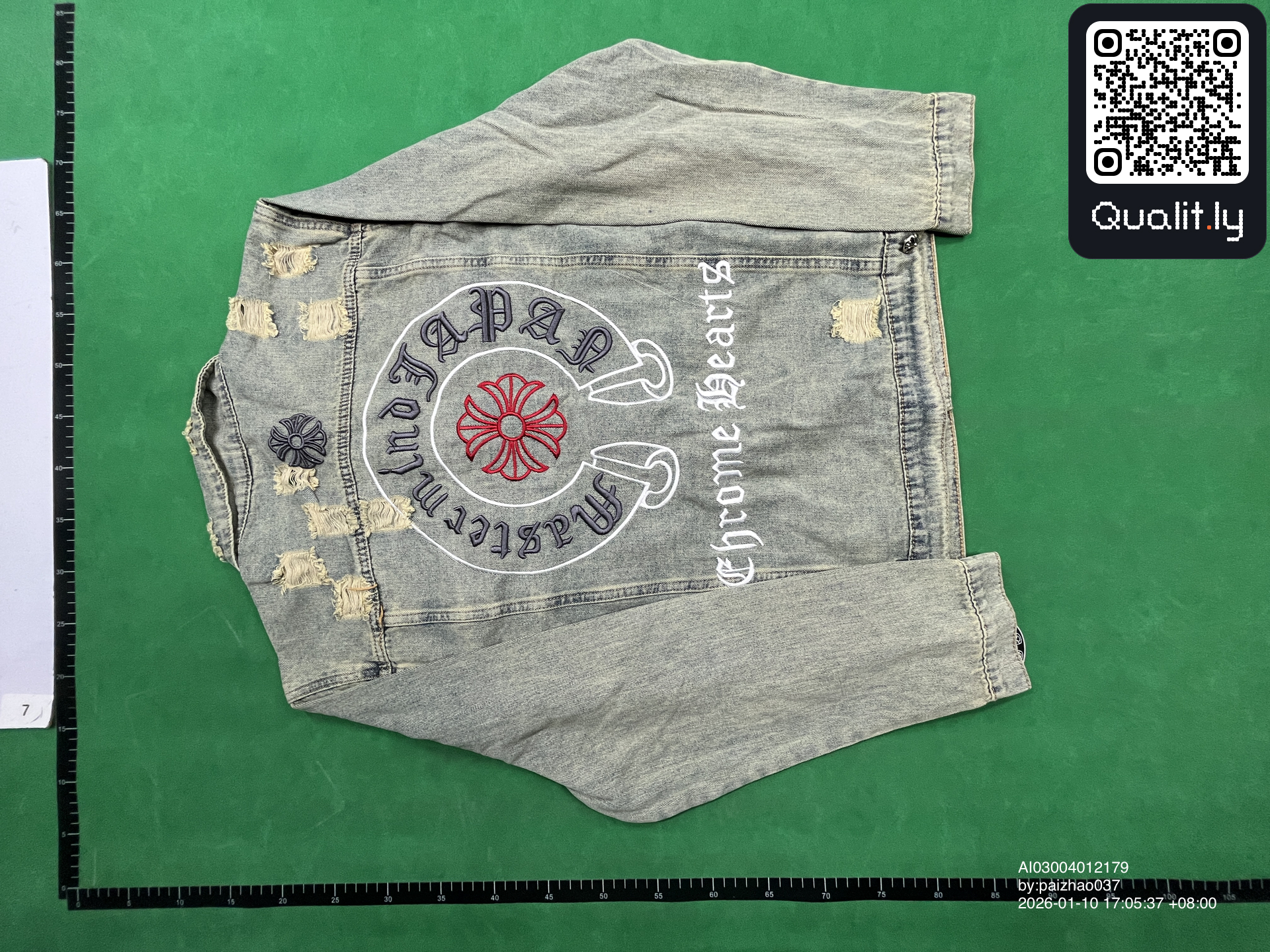 Sweater QC photo 2 of 14