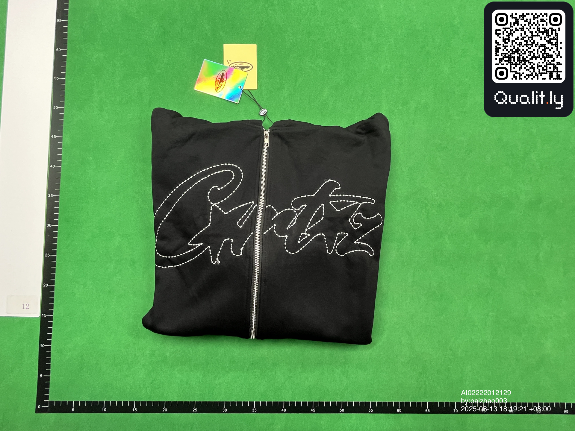 Bluza z kapturem — zdjęcie QC 1 z 4