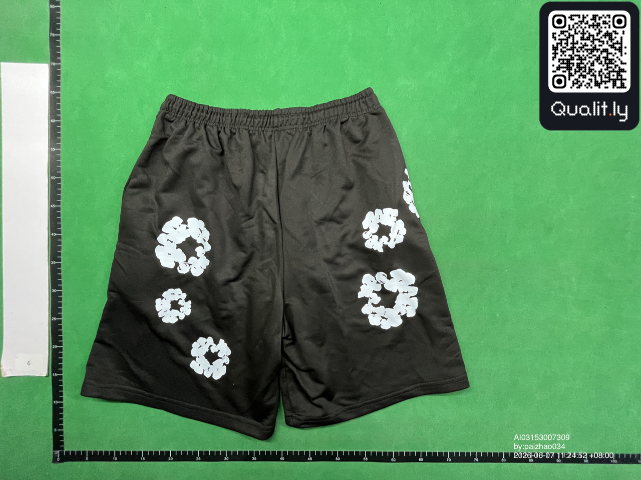 Shorts QC photo 2 of 10