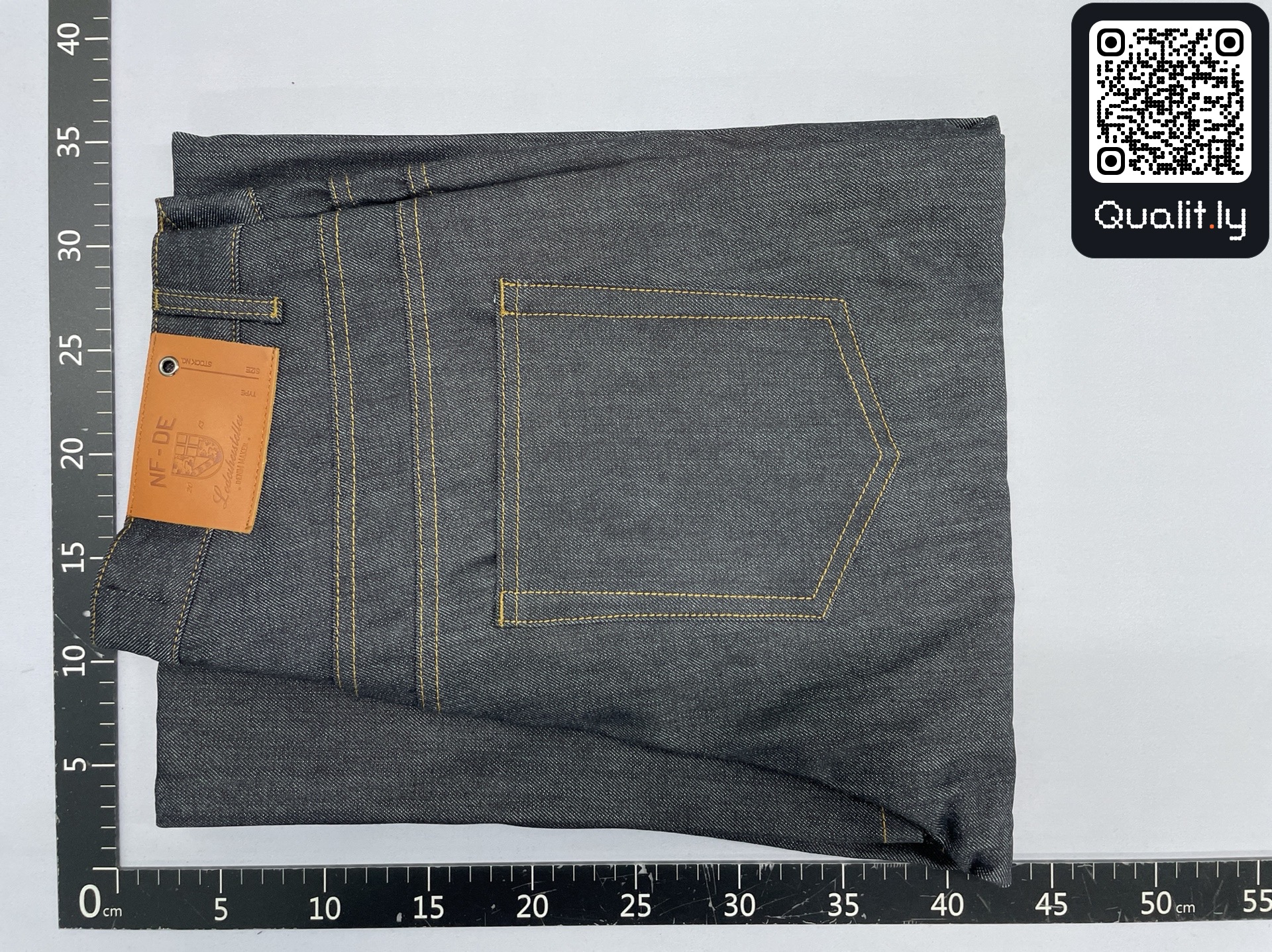 Jeans — foto QC 1 di 53