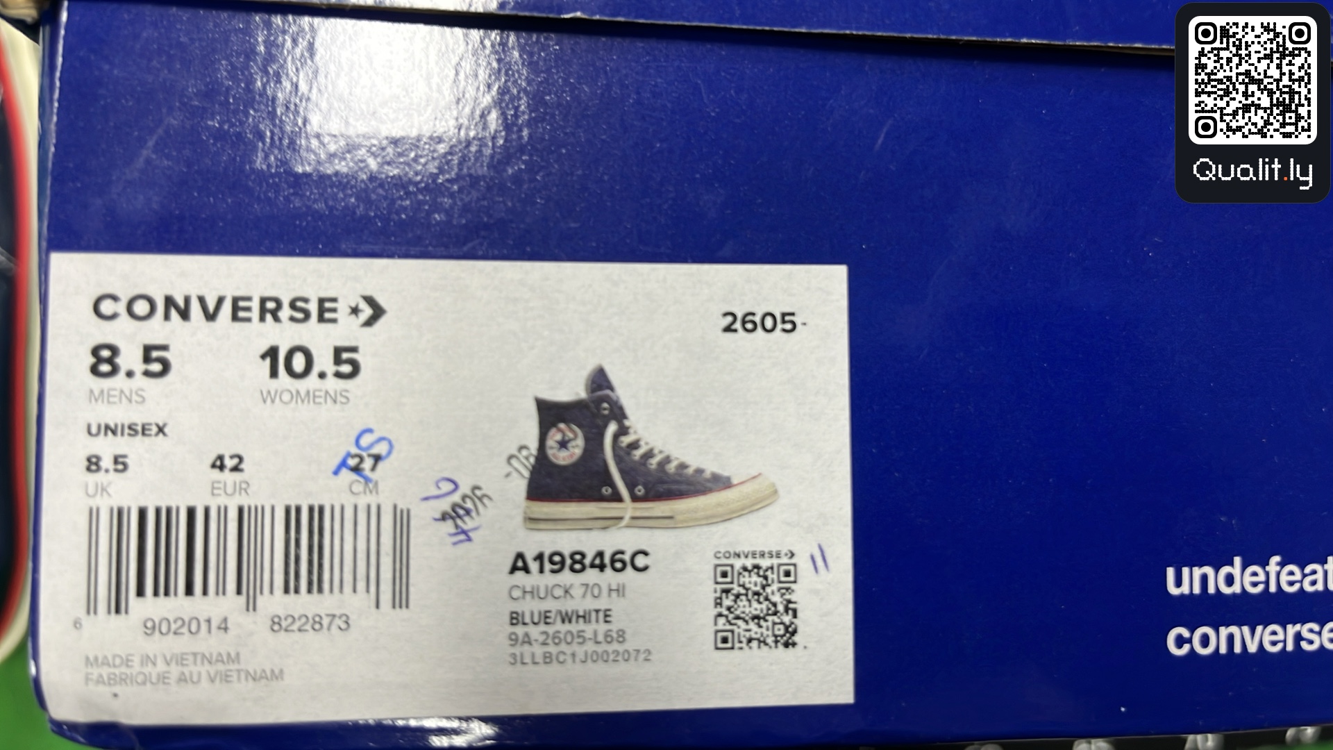 Sneakers QC photo 2 of 6