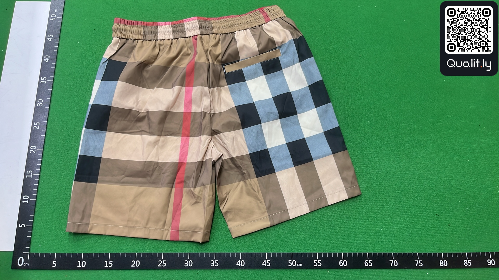 Pantaloncini — foto QC 3 di 4