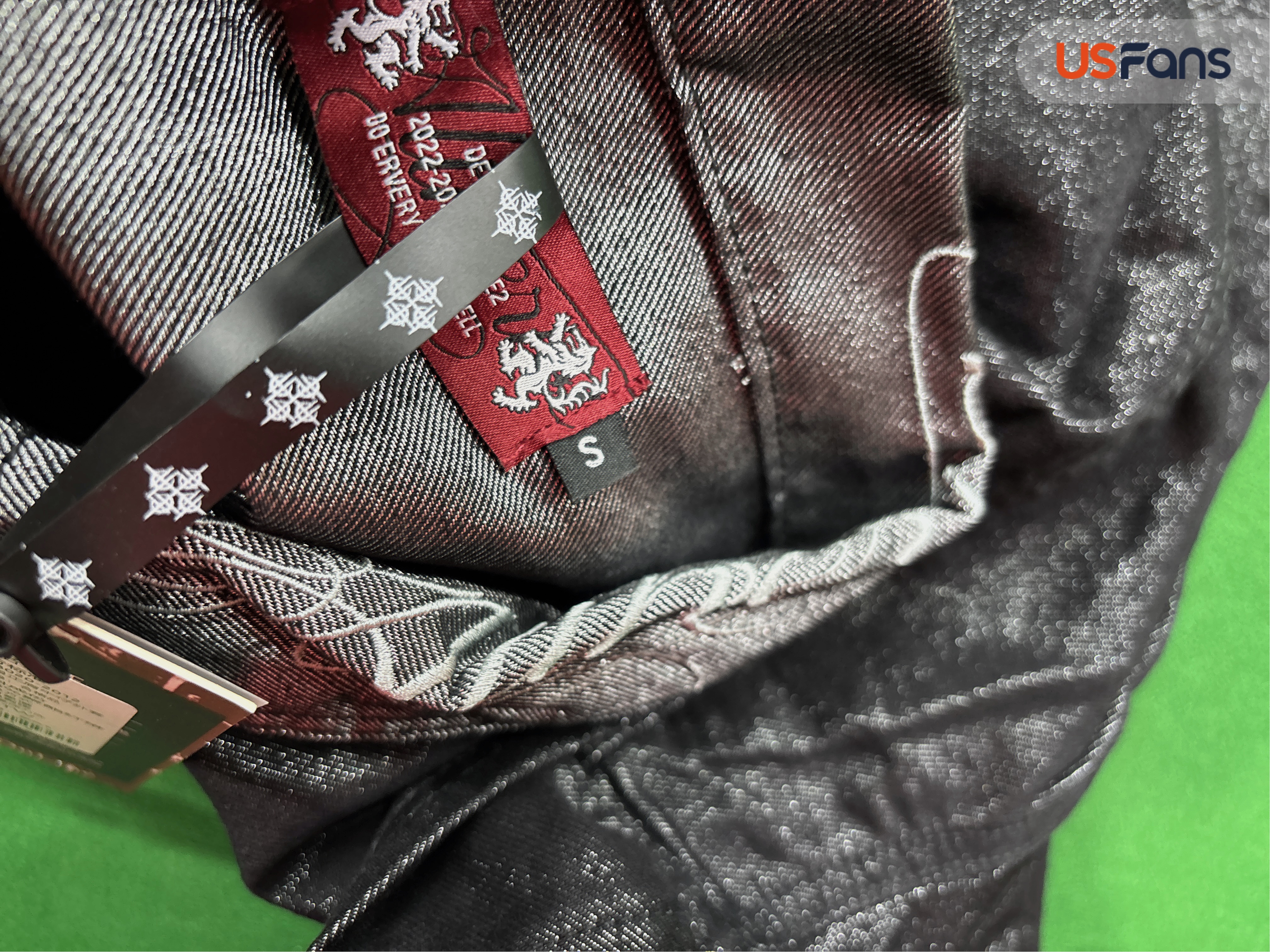 Jacket QC photo 1 of 4