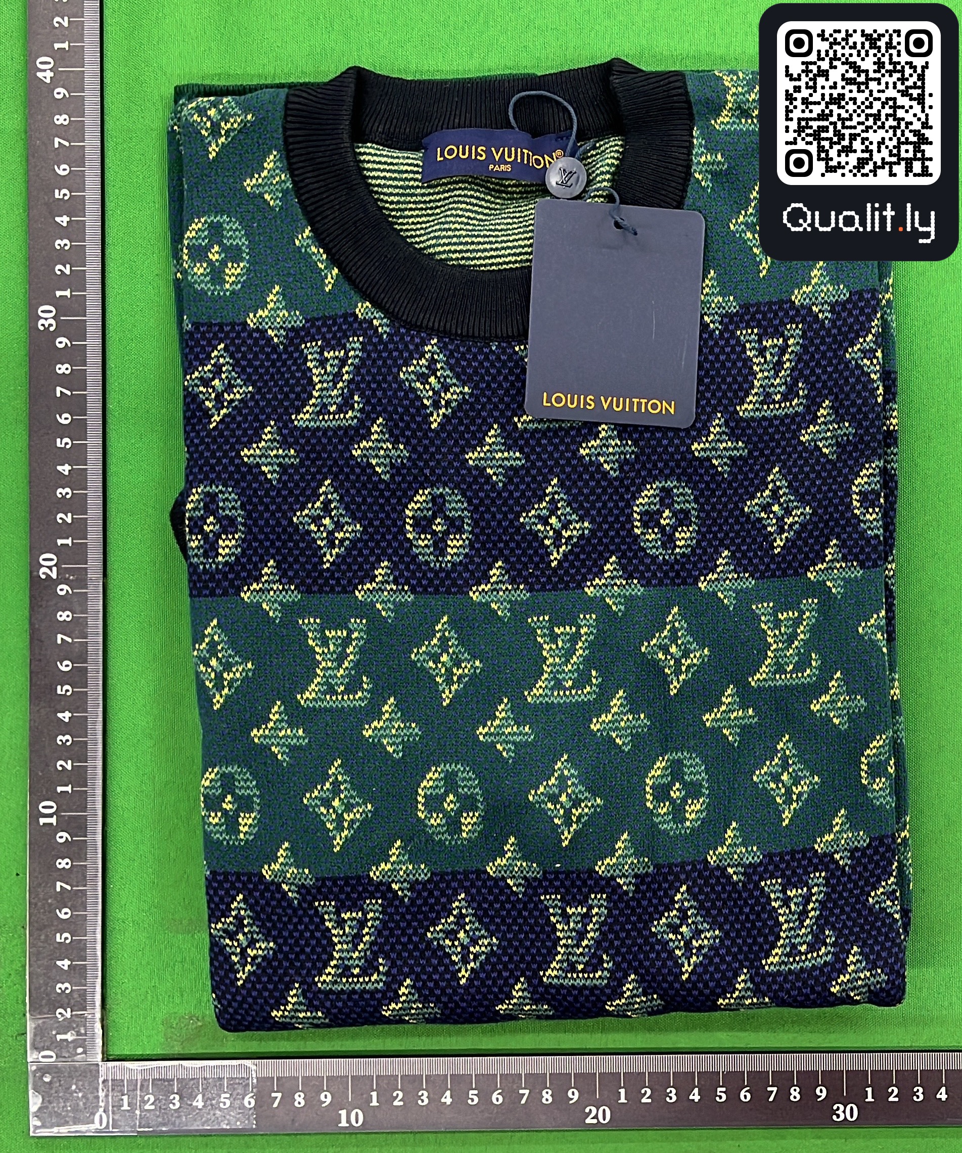 Pulover — fotografie QC 1 din 8
