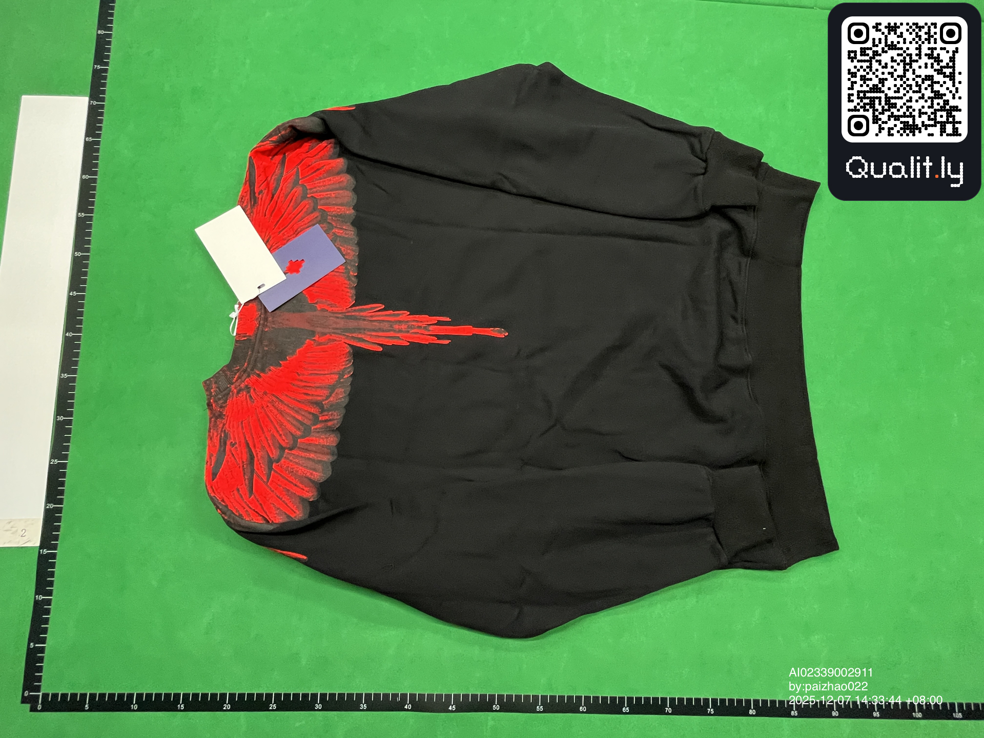 Hoodie — QC-Foto 2 von 4