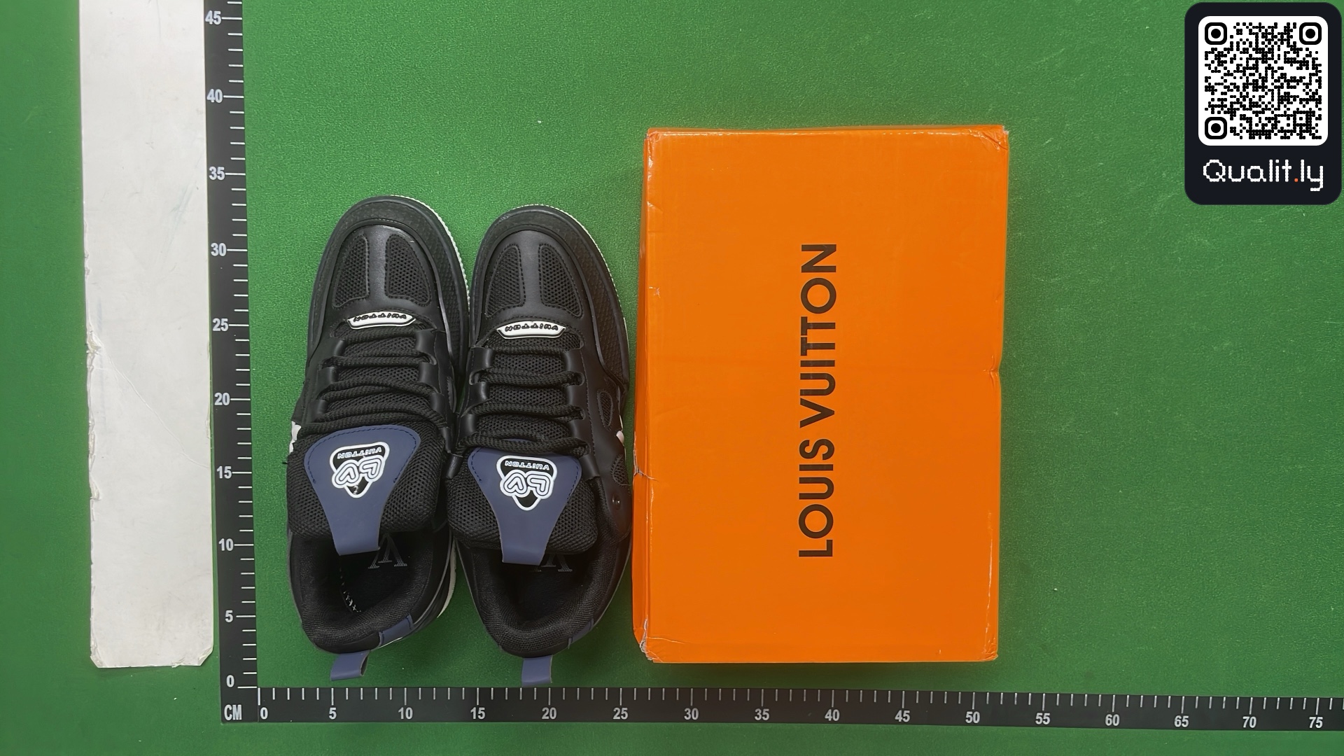 Sneaker — QC-Foto 1 von 6