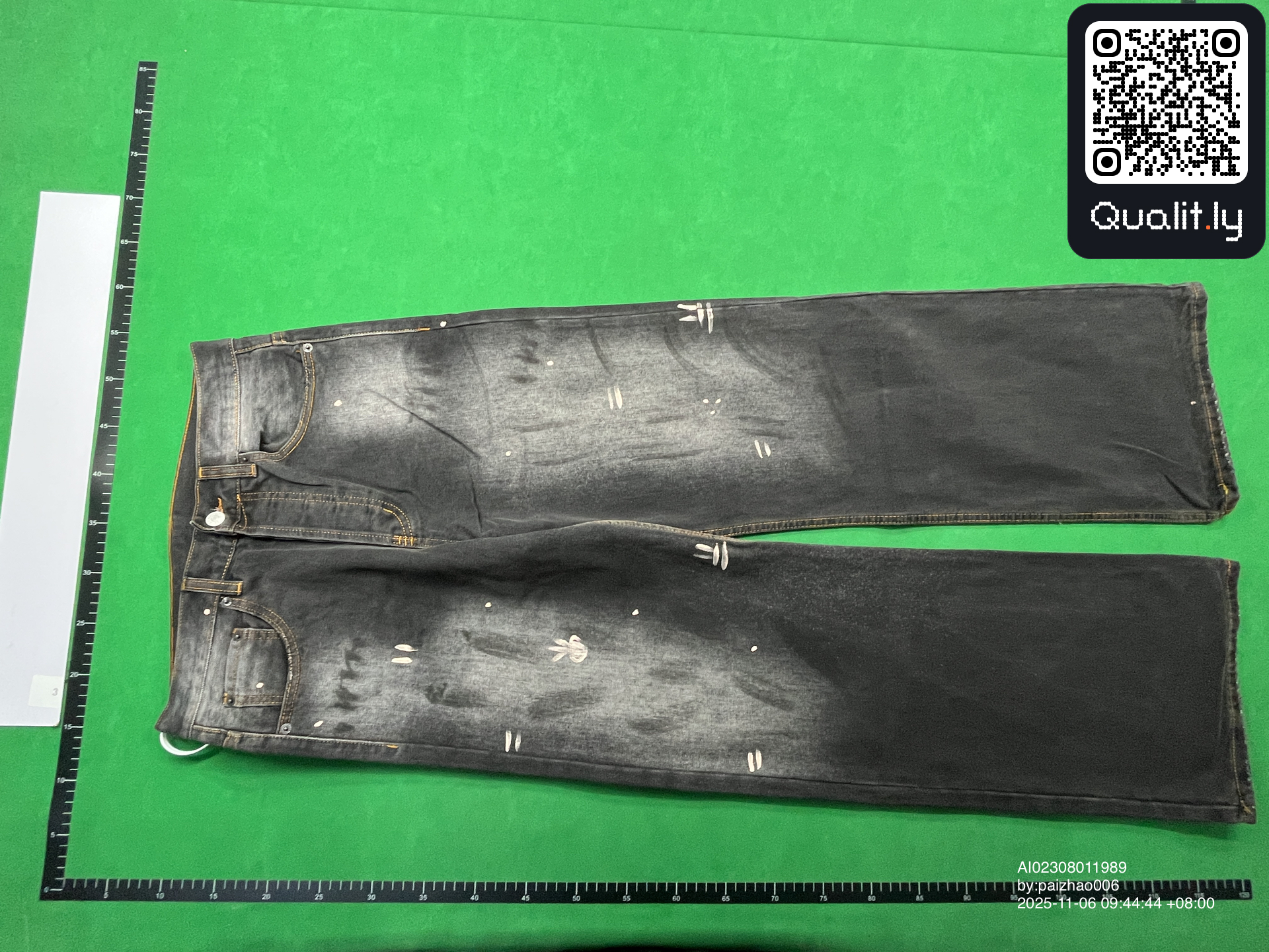 Jeans — QC-foto 3 av 4