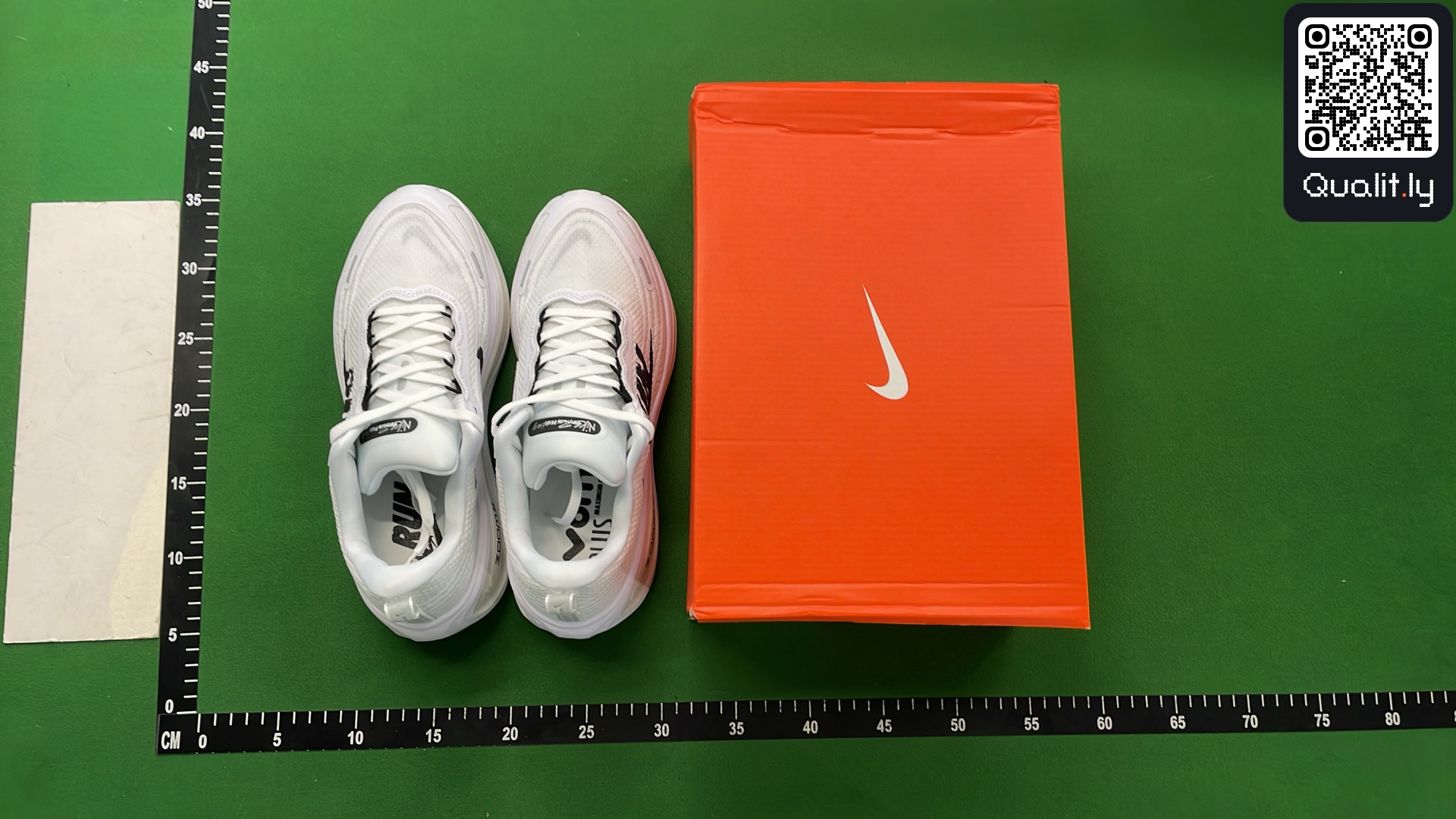 Sneaker — QC-Foto 1 von 16