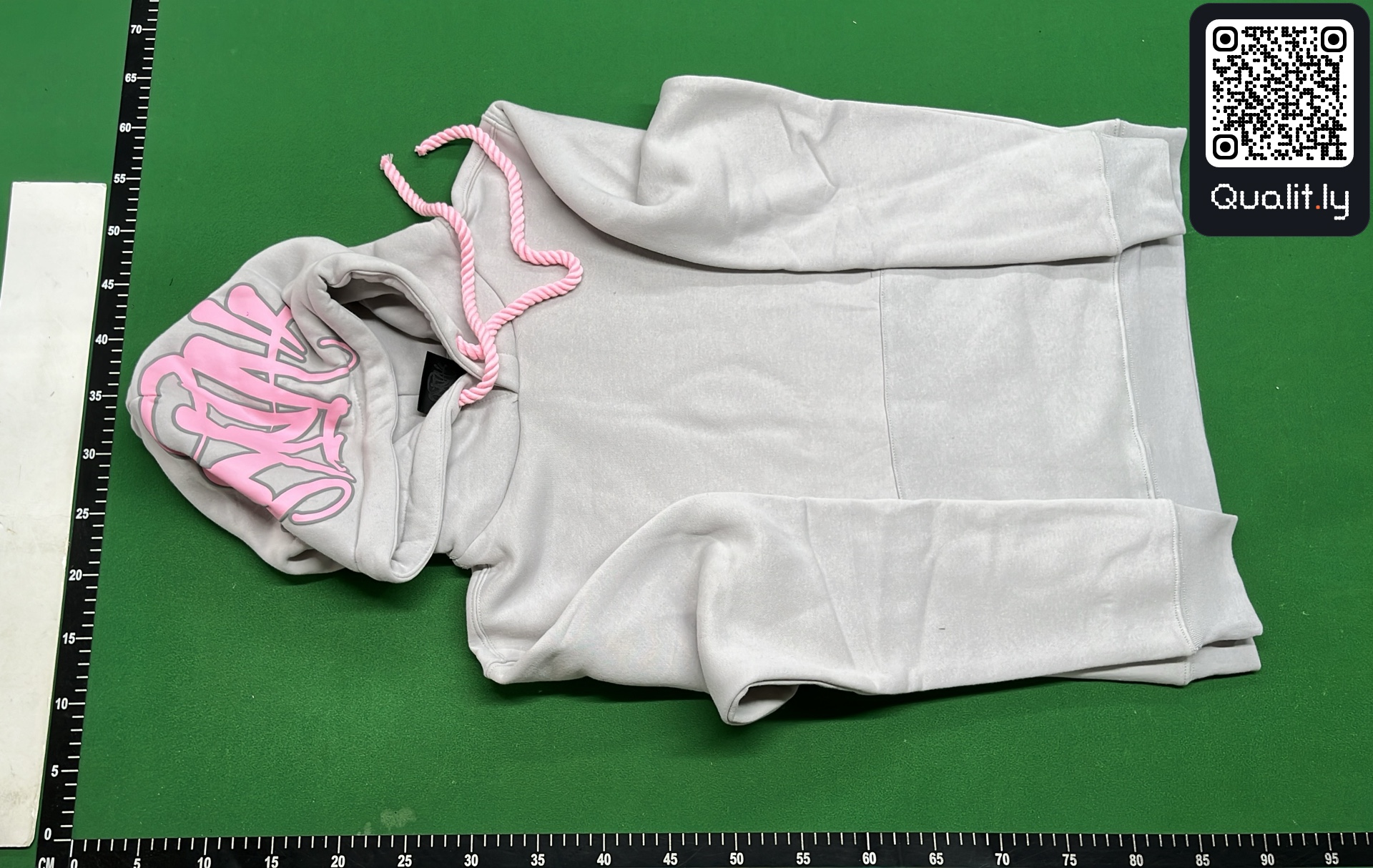Hoodie QC photo 2 of 5
