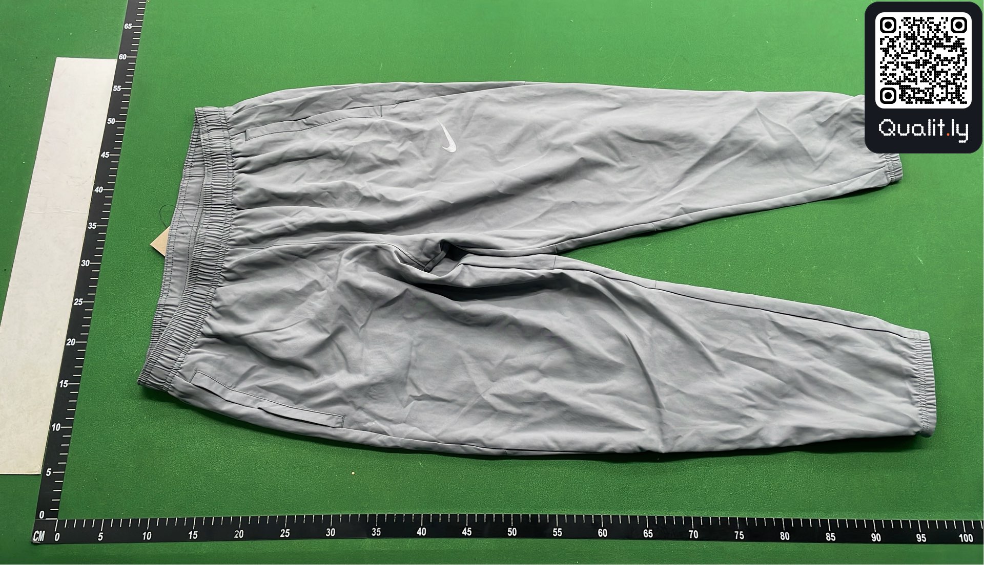 Byxor — QC-foto 2 av 4