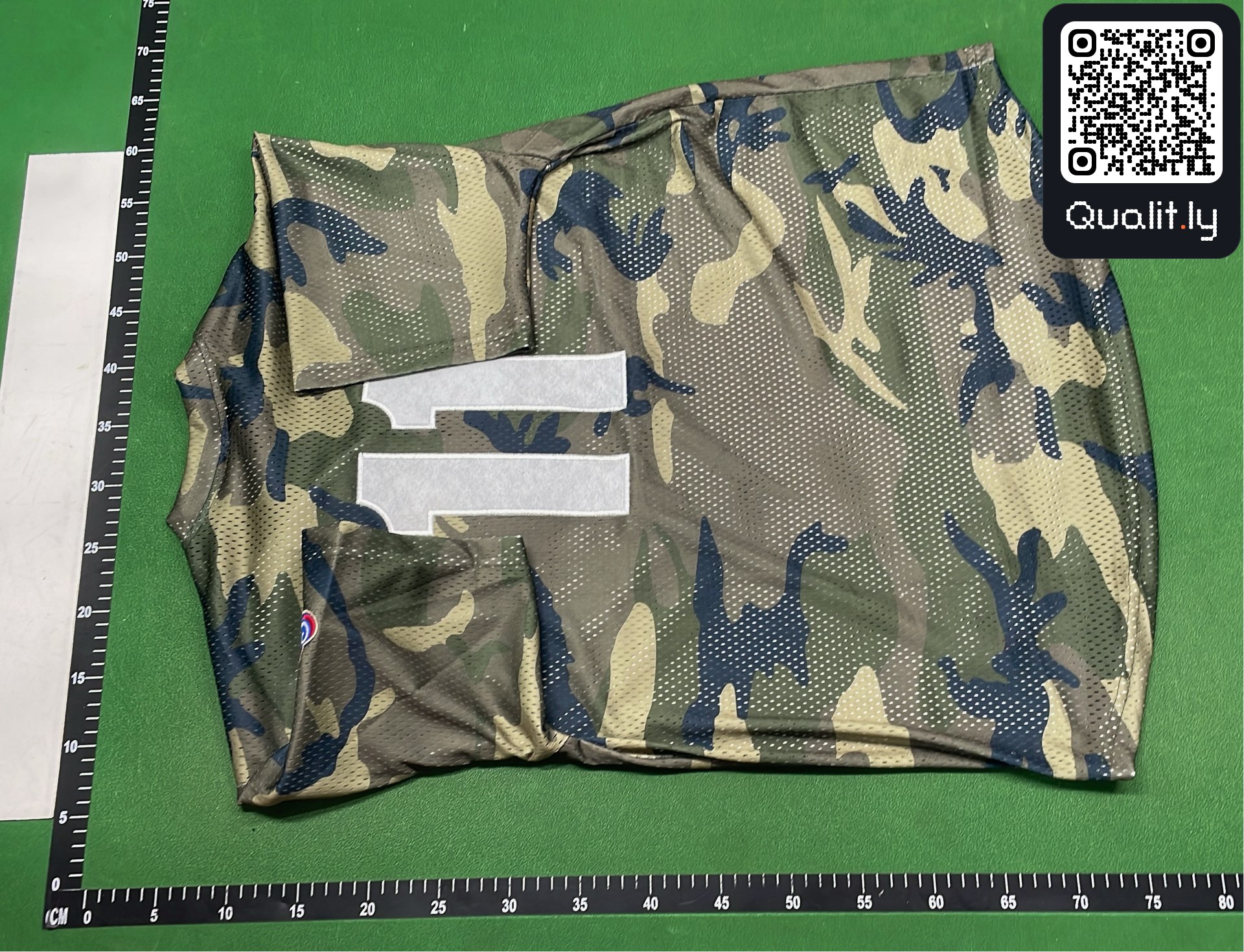 T-shirt — photo QC 3 sur 4