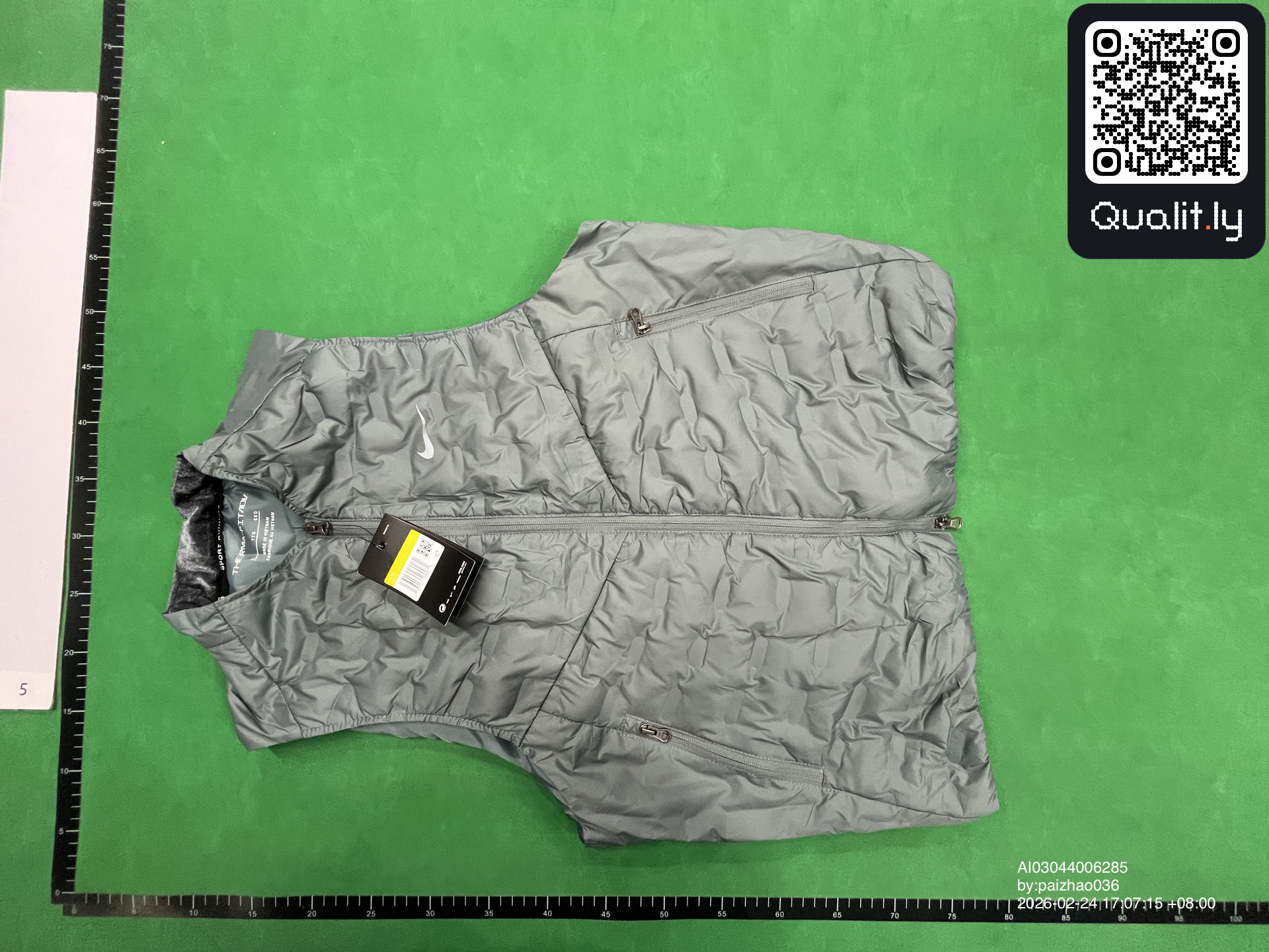 Jacka — QC-foto 3 av 22