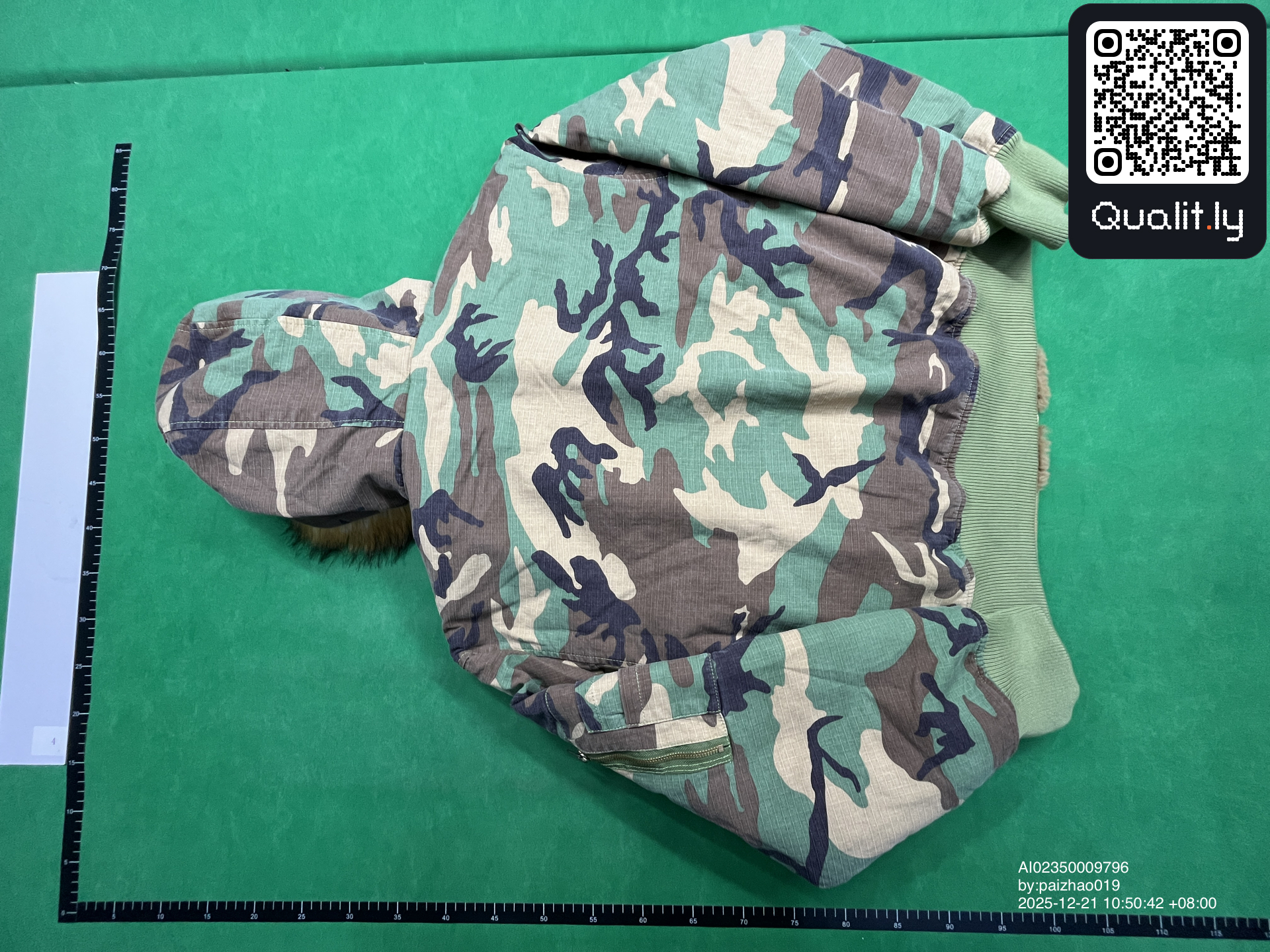 Chaqueta — foto QC 2 de 8