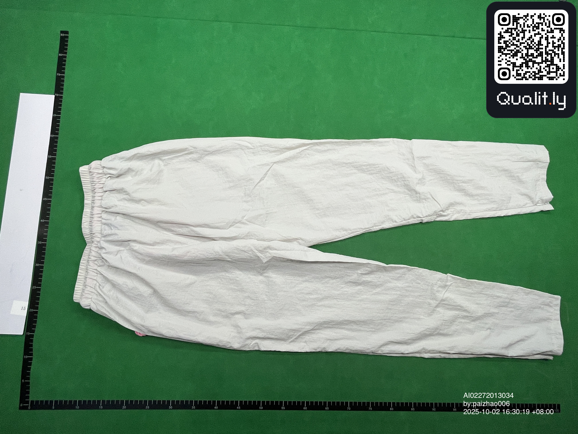 Camisola com capuz — foto QC 2 de 4