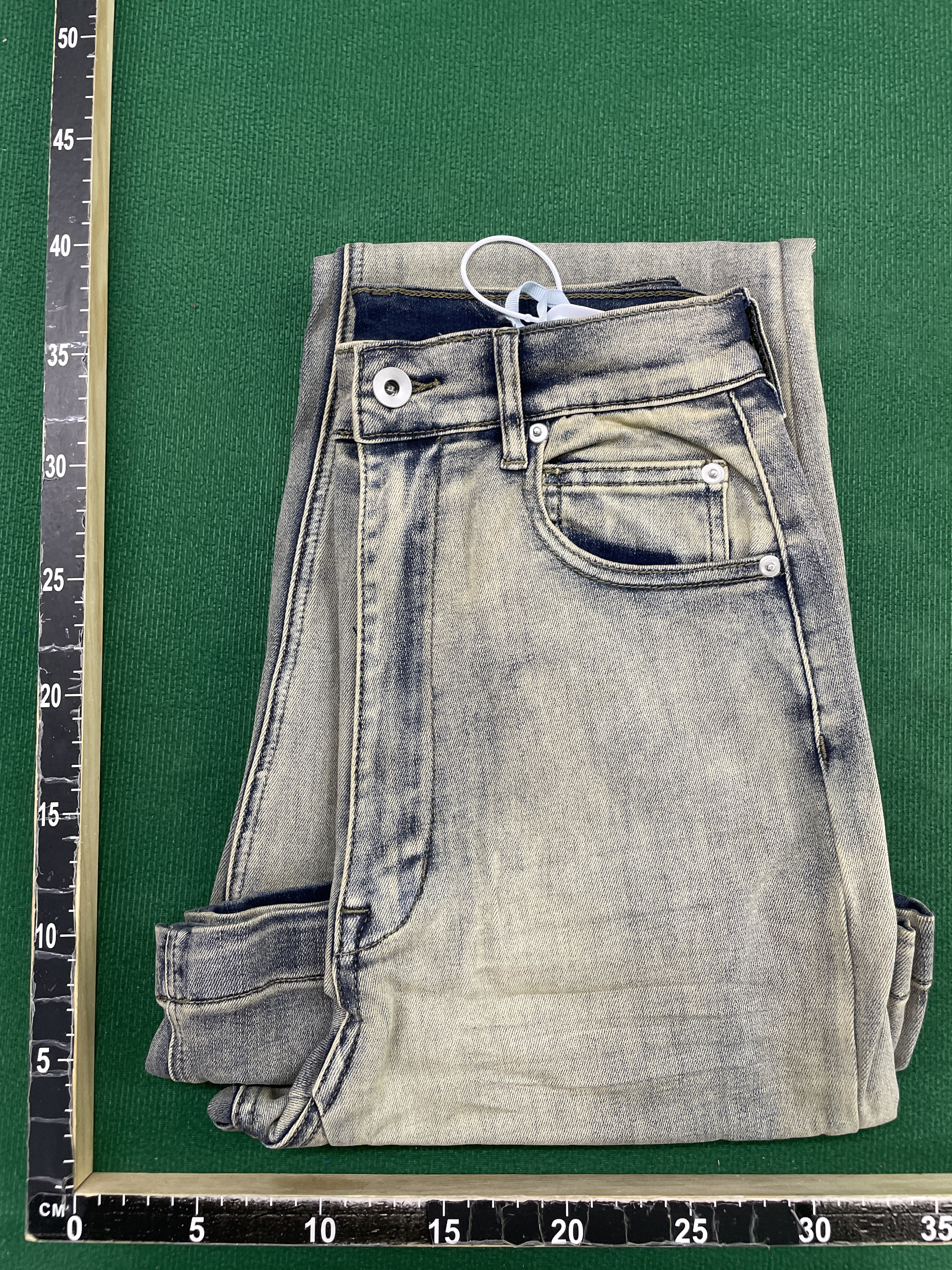 Pants QC photo 1 of 15
