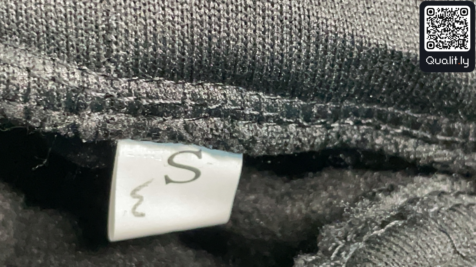 Hoodie — QC-foto 1 van 4