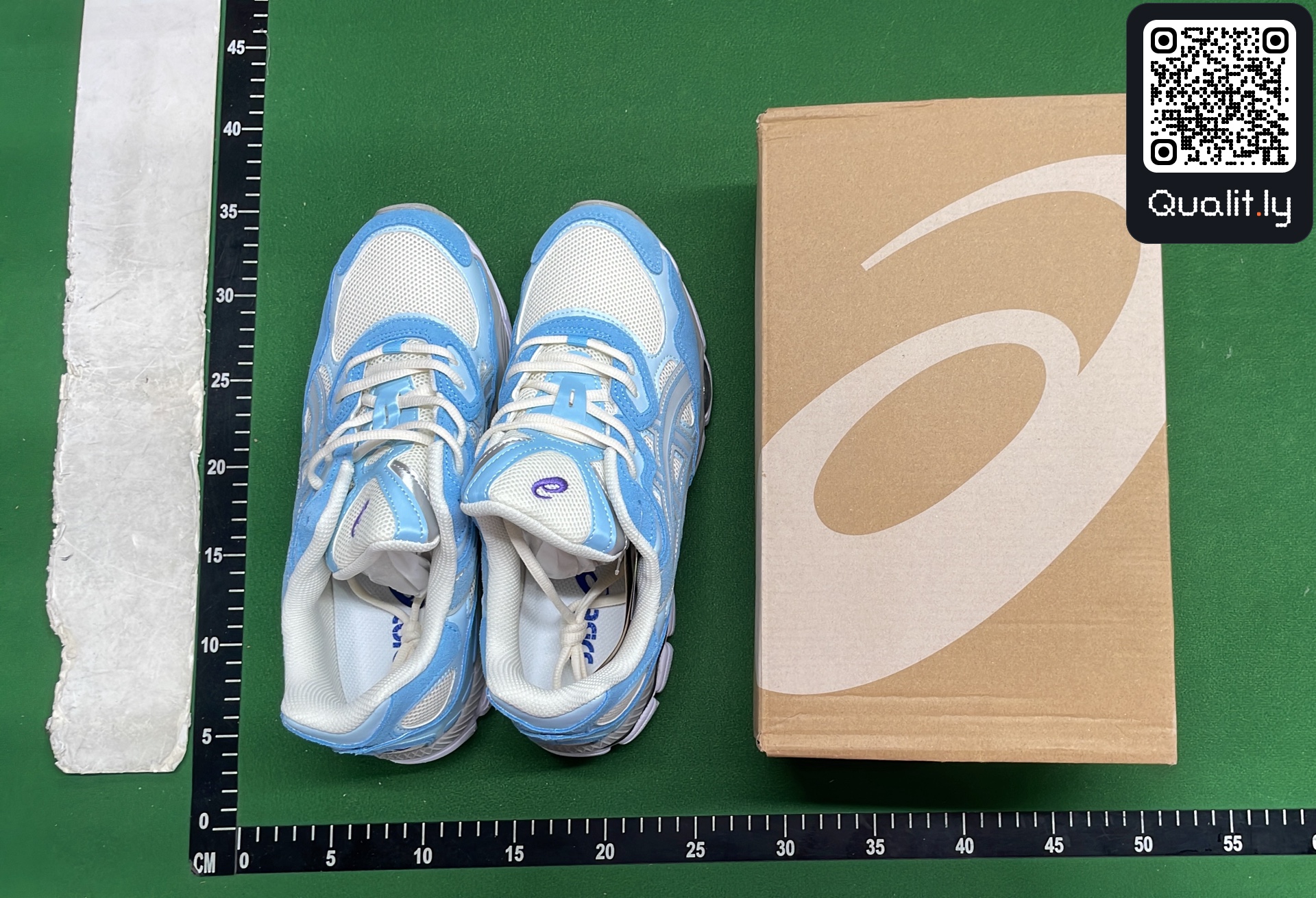 Sneakersy — zdjęcie QC 1 z 12