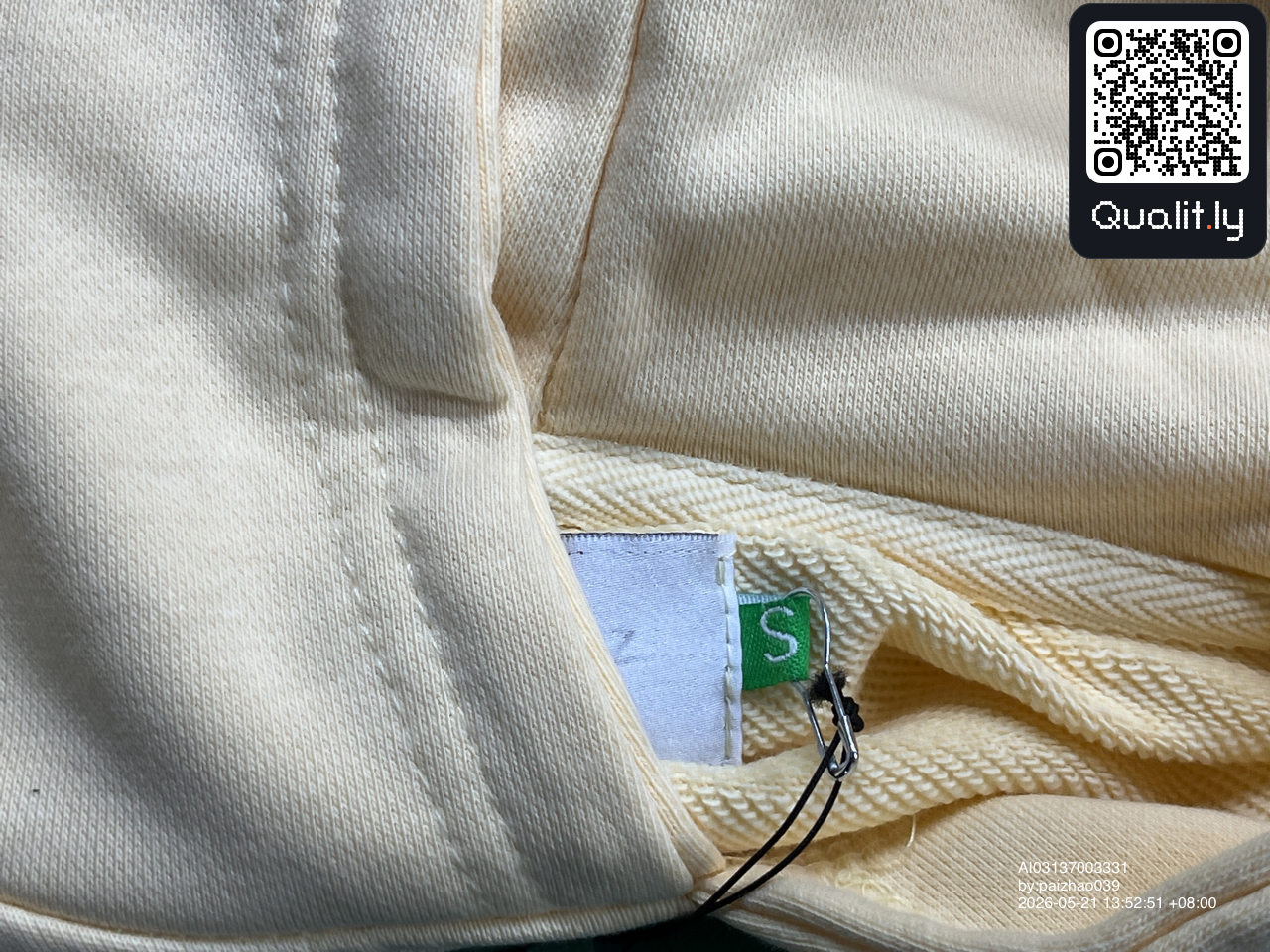 Camisola com capuz — foto QC 1 de 30