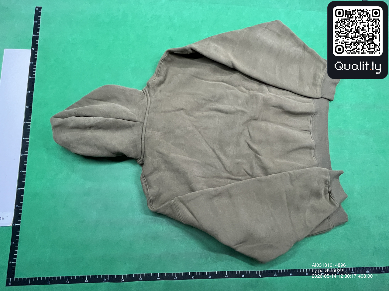 Sweatshirt QC photo 2 of 24