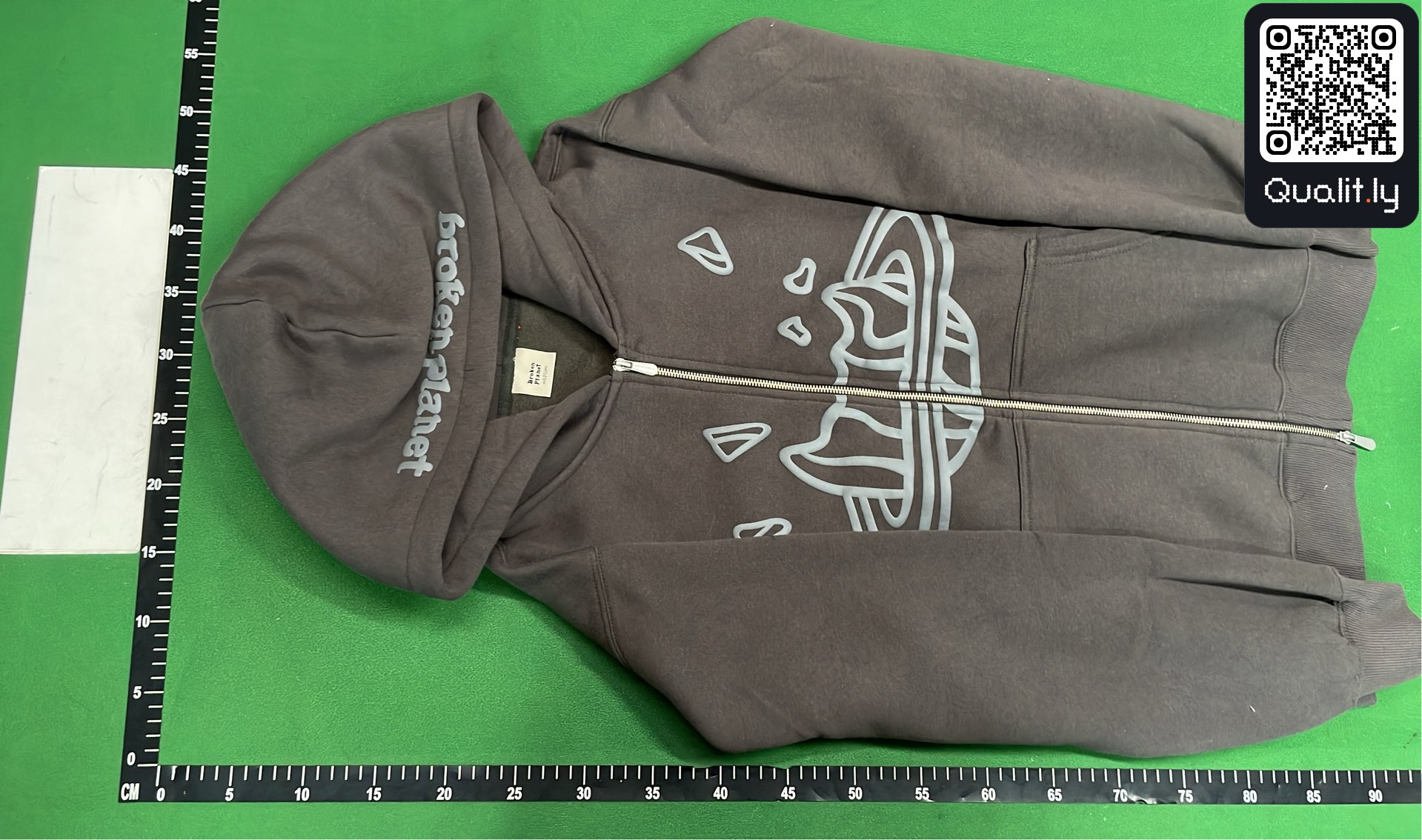 Hoodie — QC-Foto 2 von 12